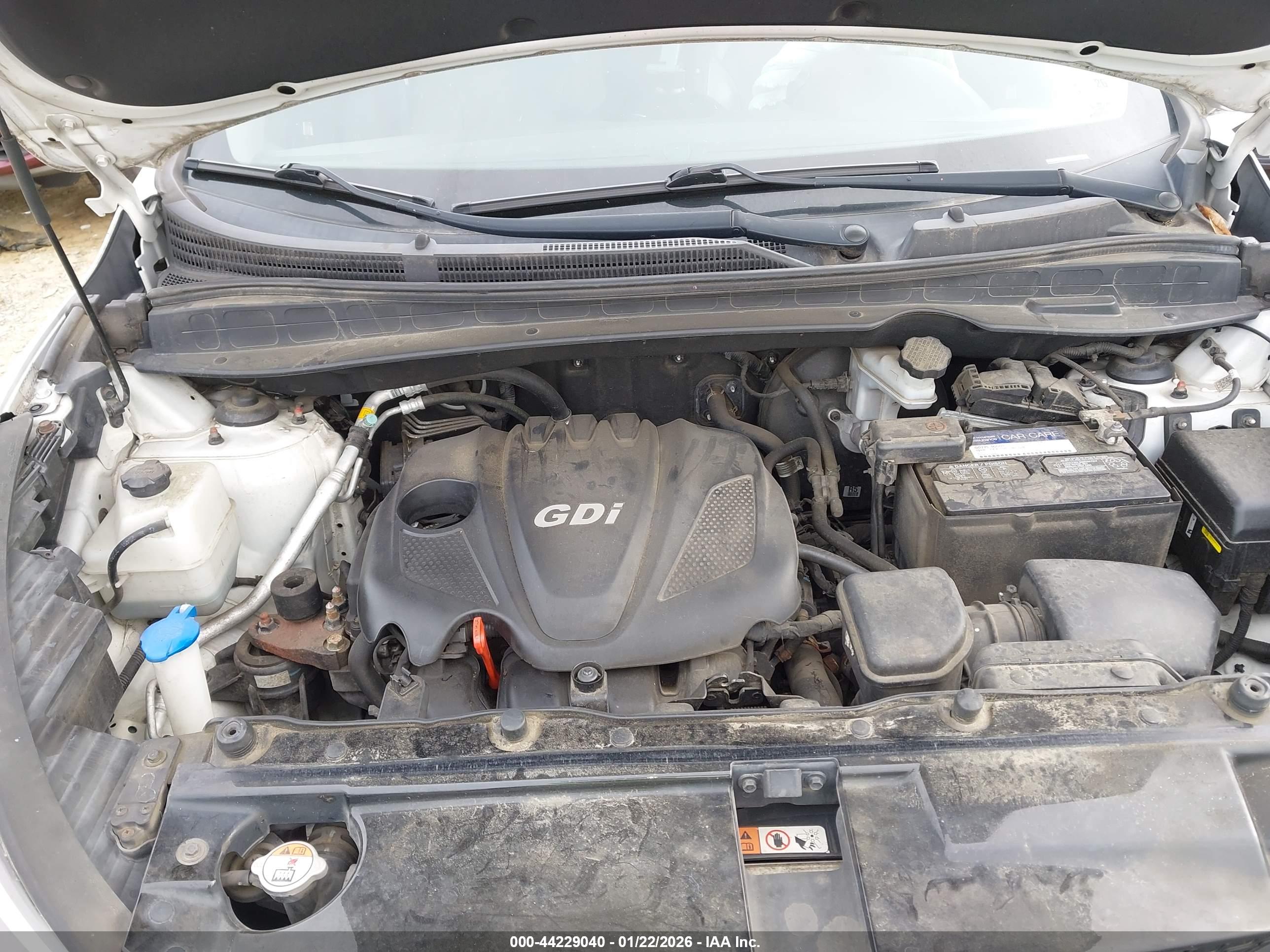 HYUNDAI TUCSON image 10