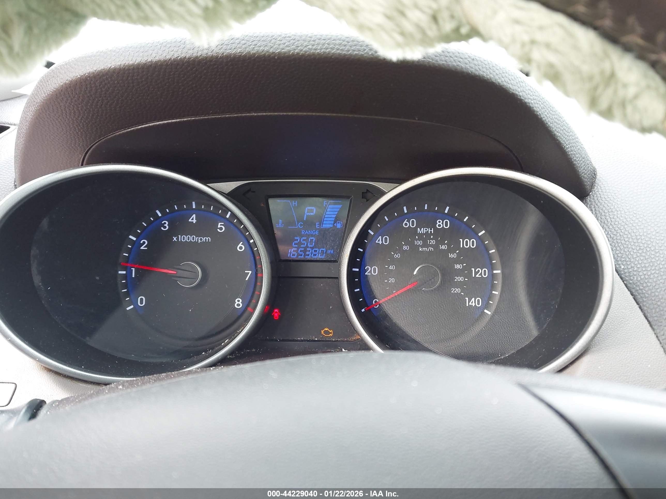 HYUNDAI TUCSON image 7