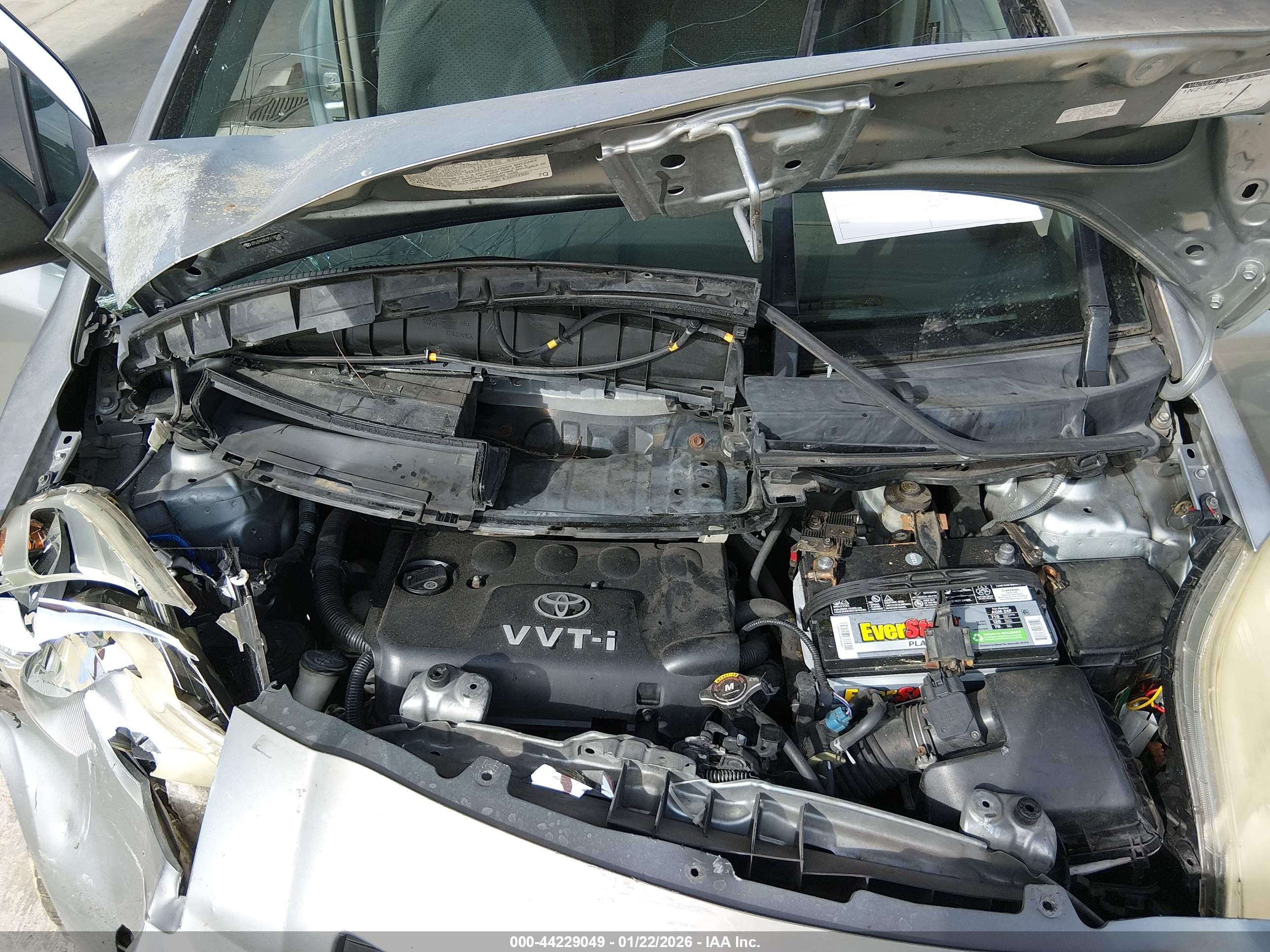 TOYOTA YARIS image 10