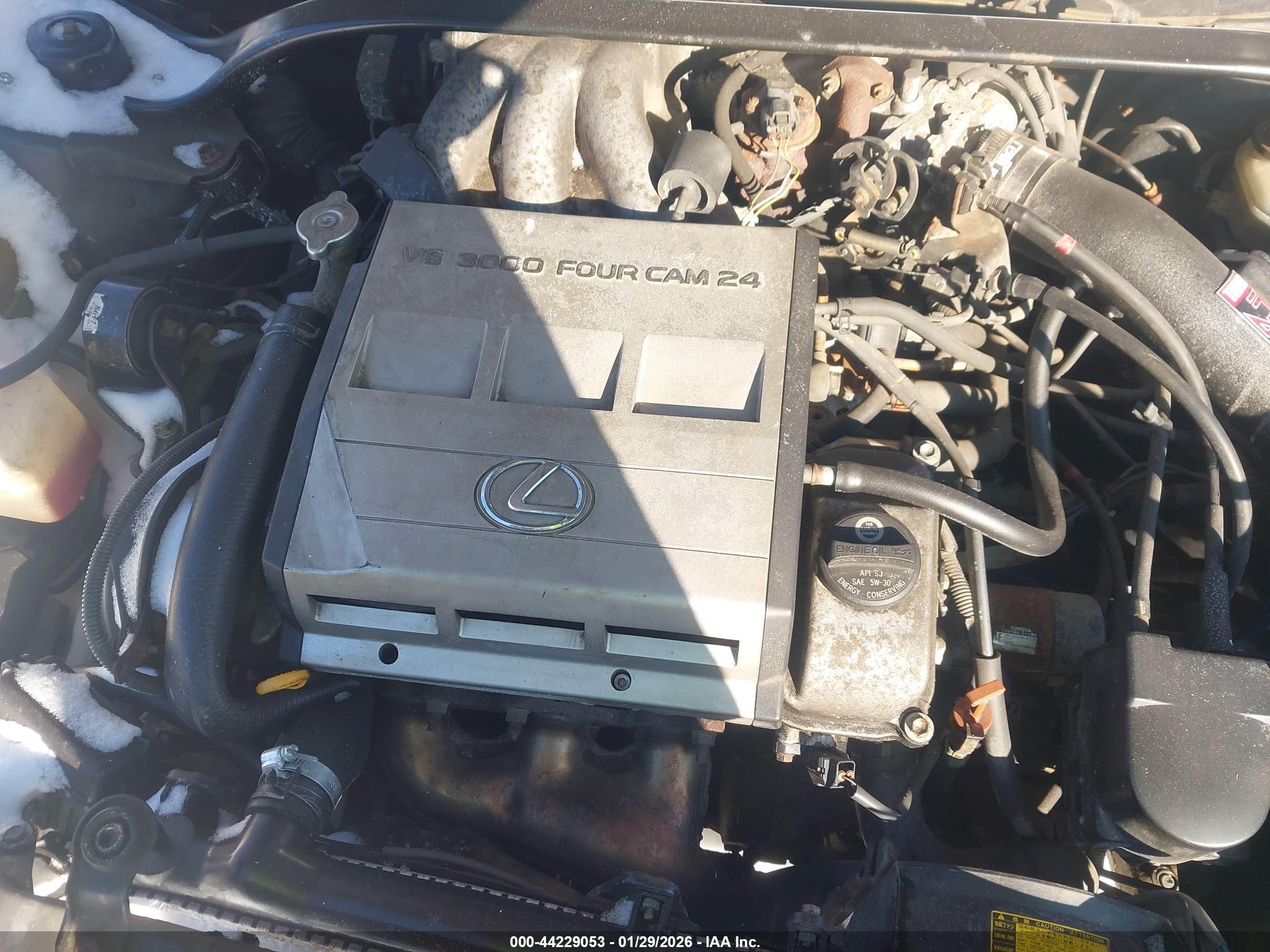 LEXUS ES image 10