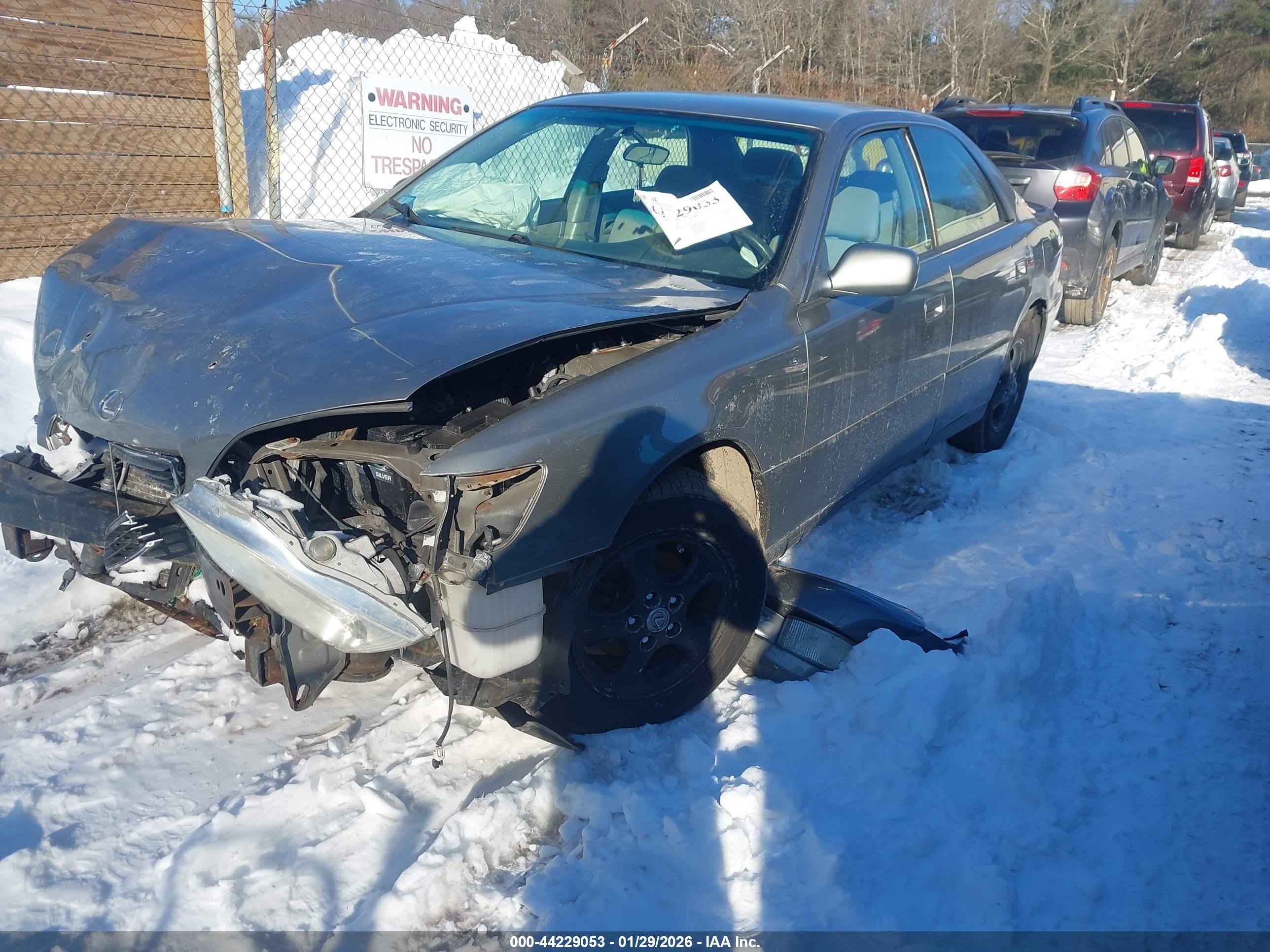 LEXUS ES image 2
