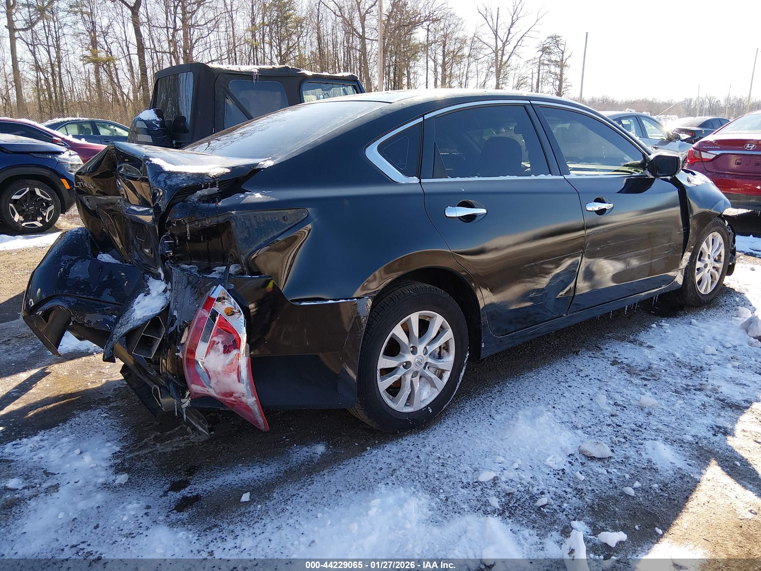 NISSAN ALTIMA image 4