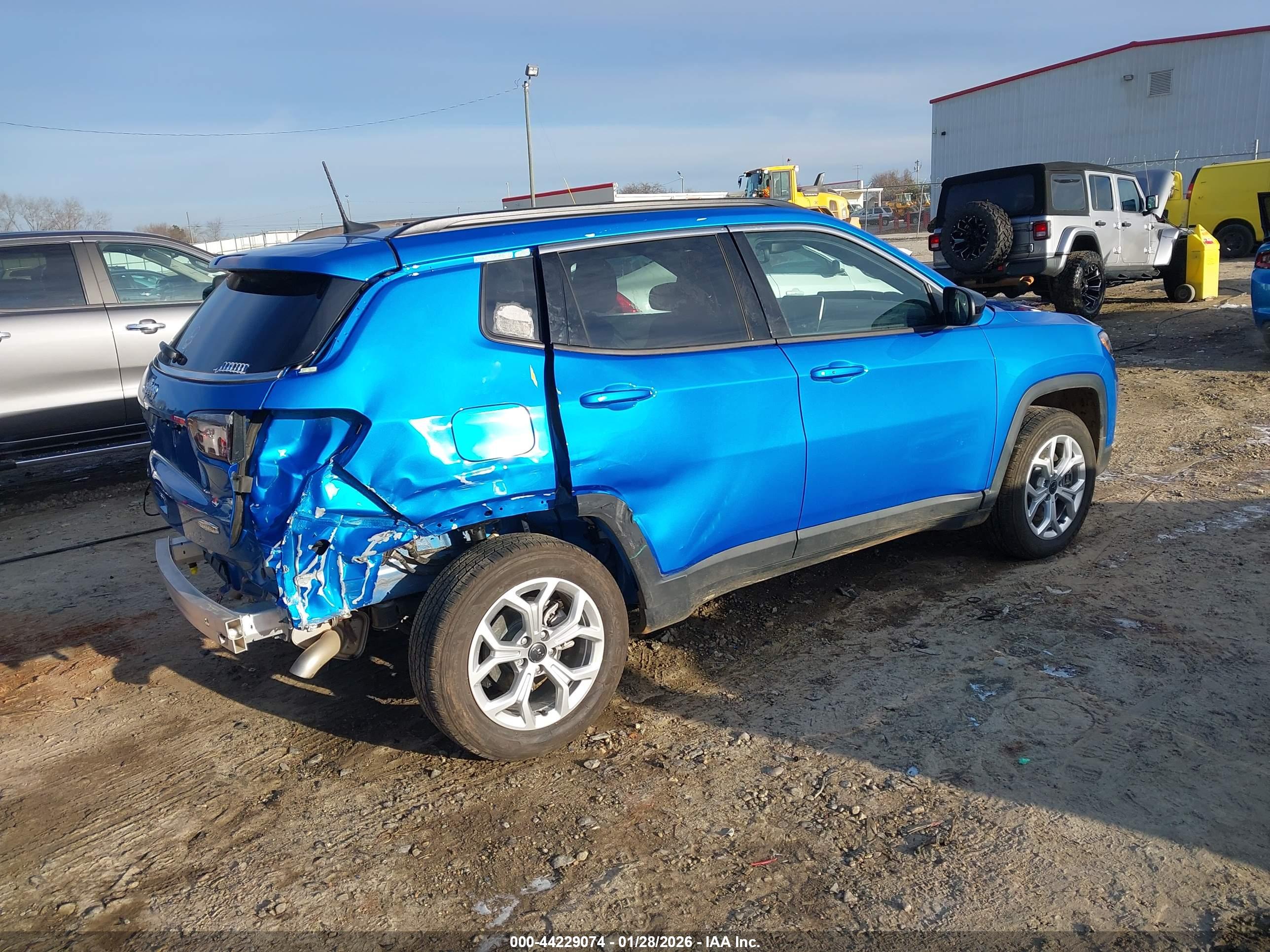 JEEP COMPASS image 4