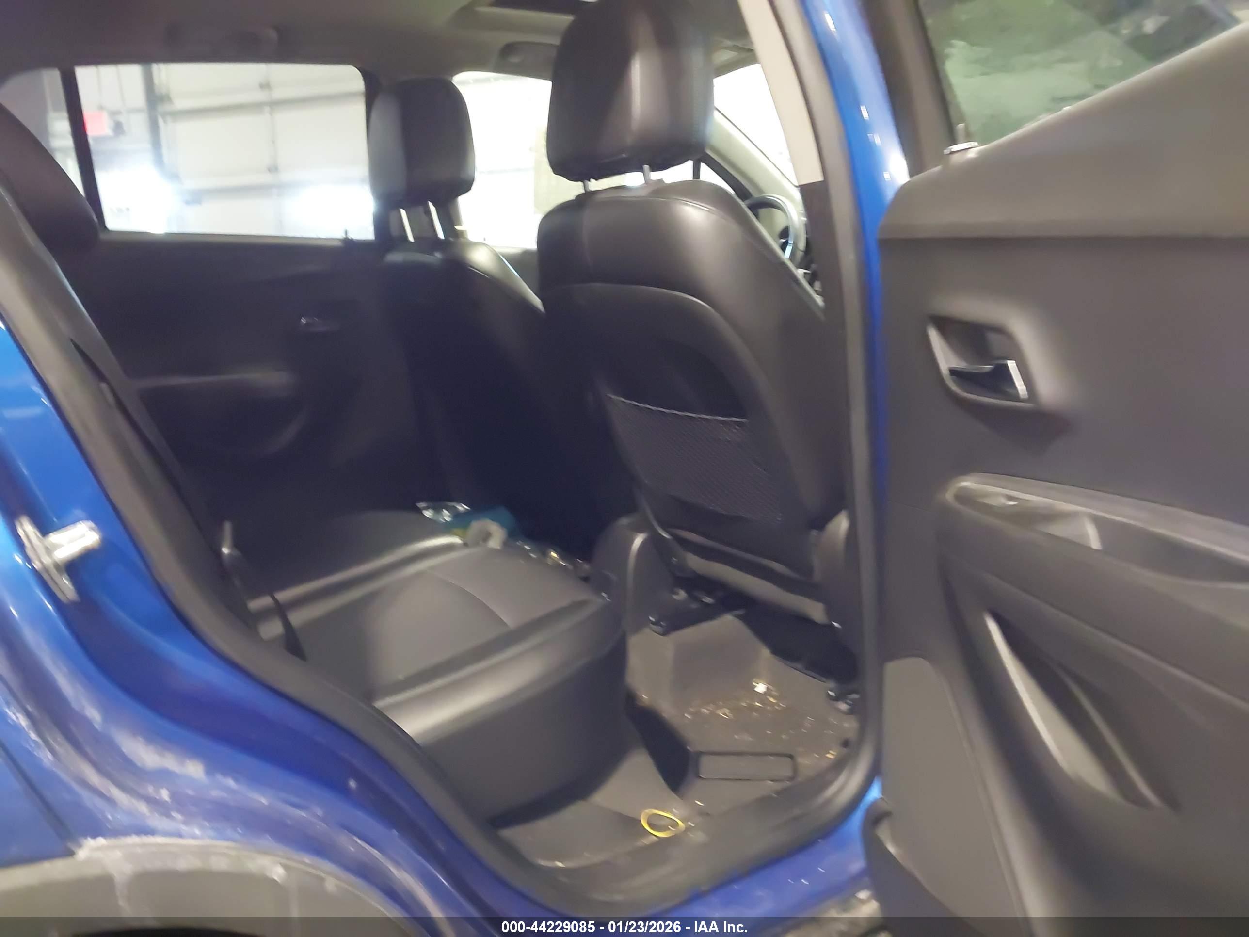 CHEVROLET TRAX image 8