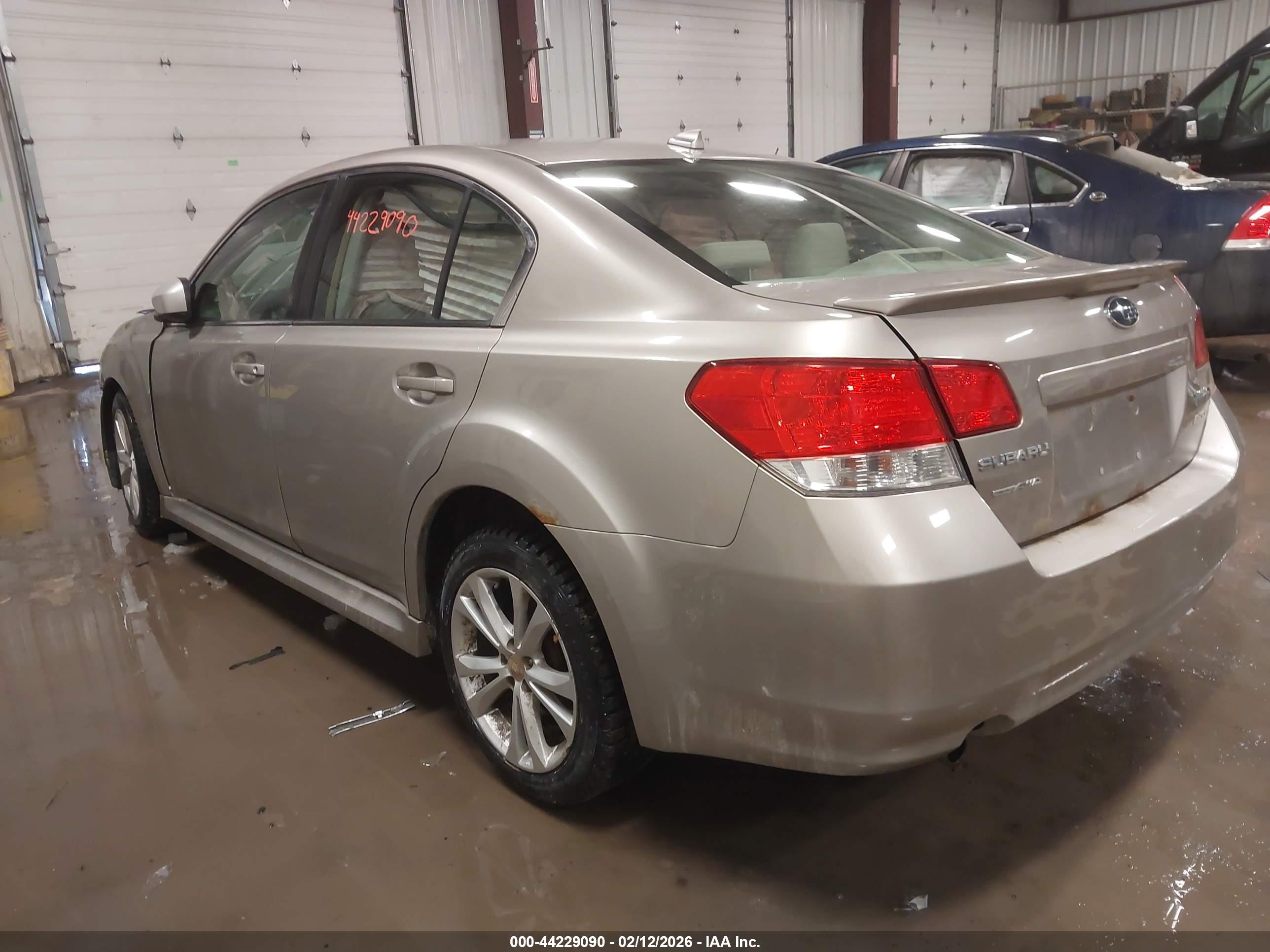 SUBARU LEGACY image 3