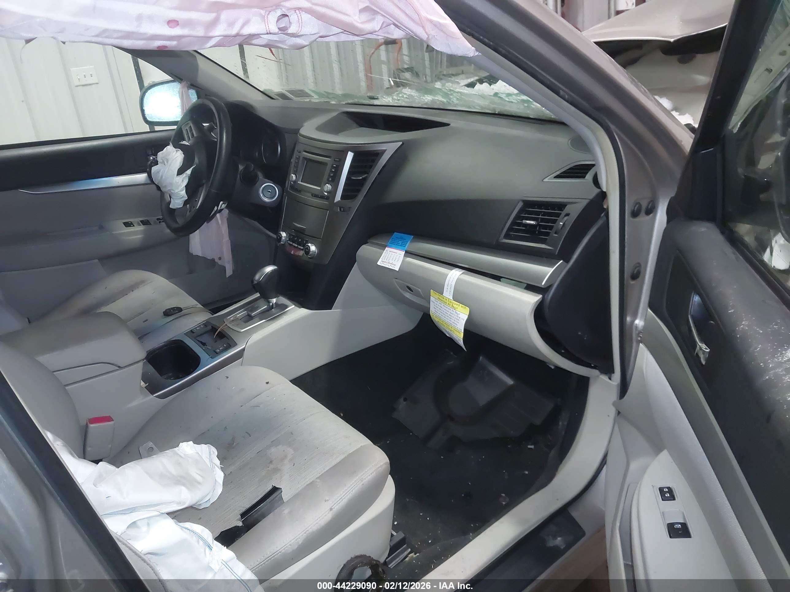 SUBARU LEGACY image 5