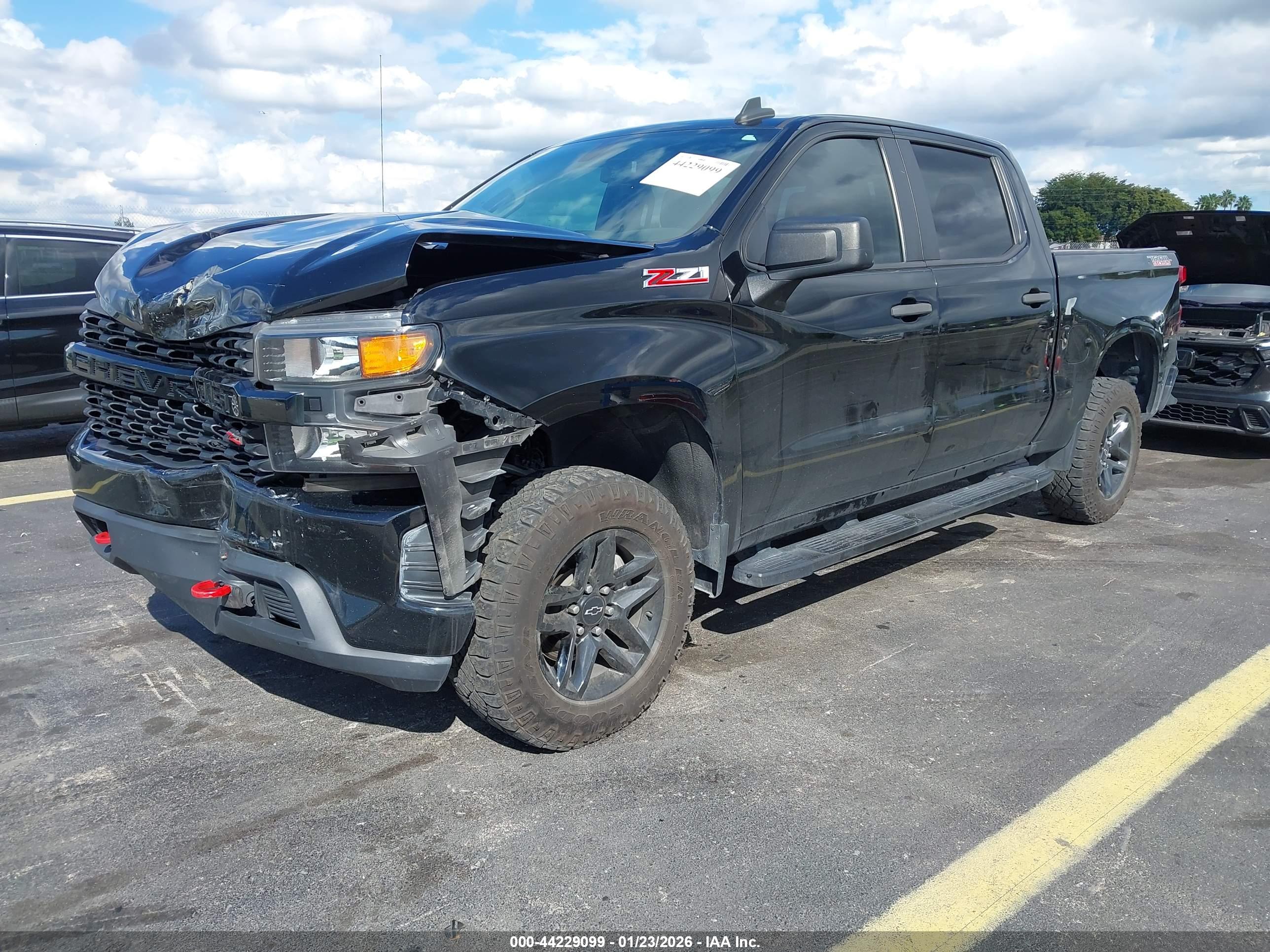CHEVROLET SILVERADO image 2