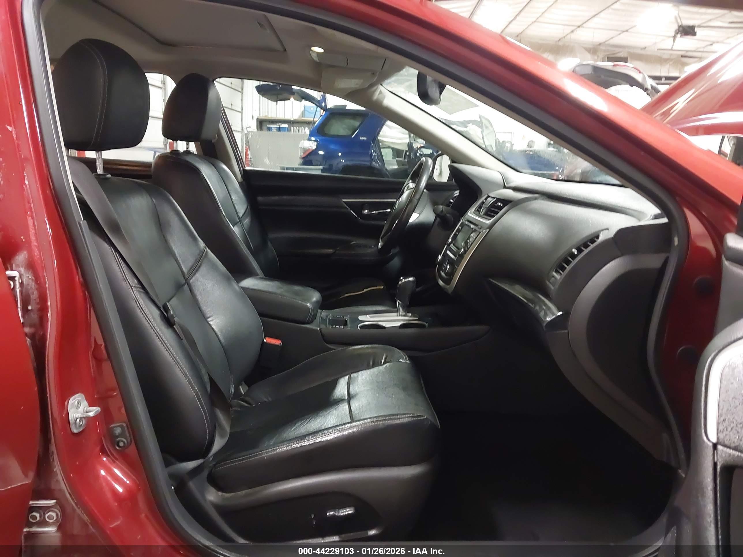 NISSAN ALTIMA image 5