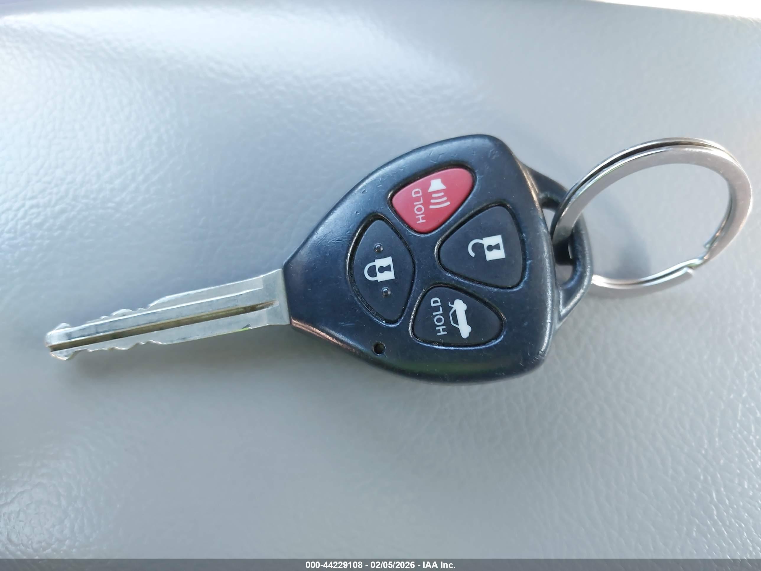 TOYOTA COROLLA image 11