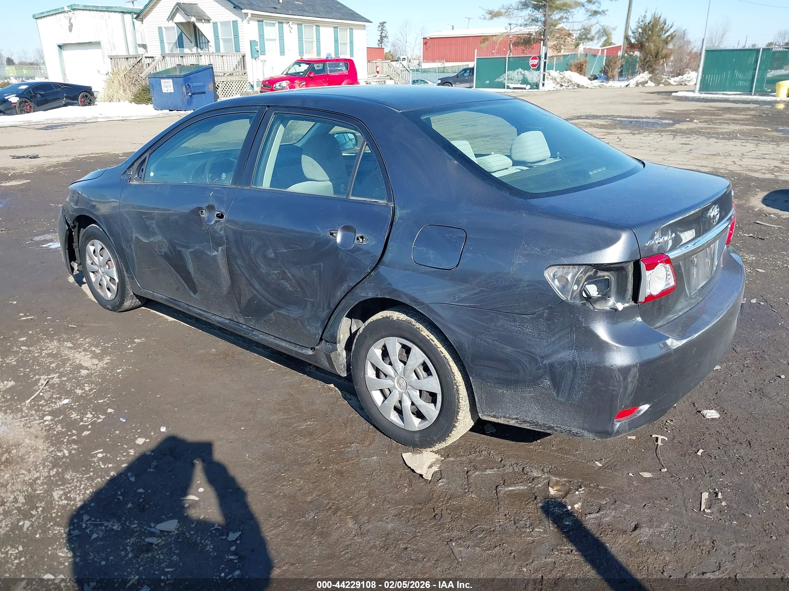 TOYOTA COROLLA image 3