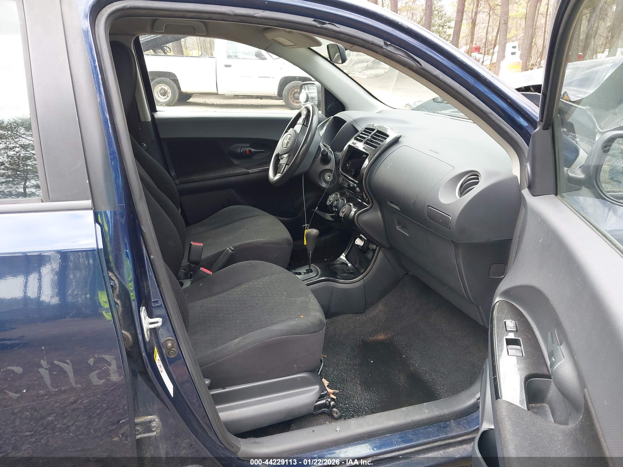 SCION XD image 5