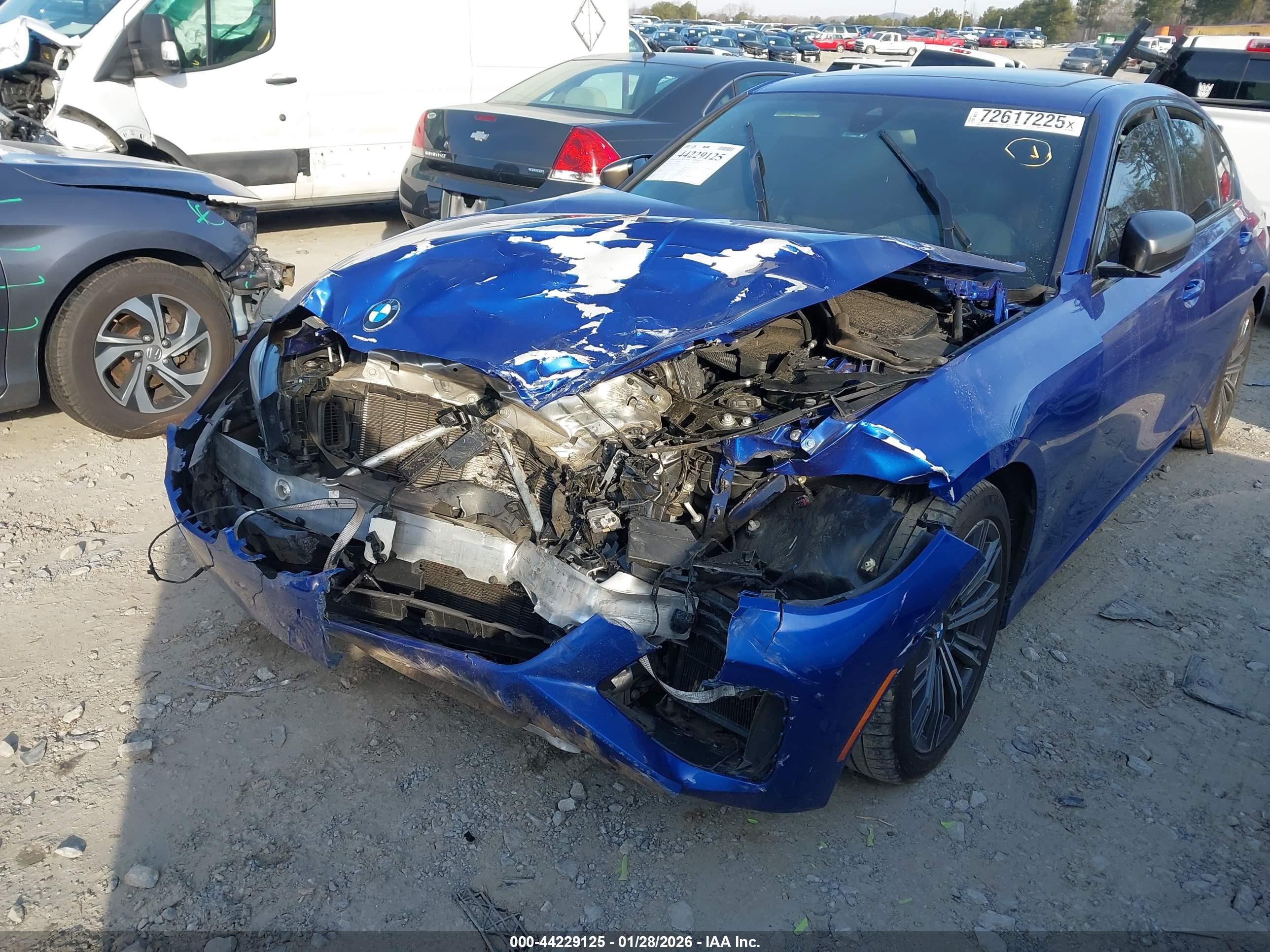 BMW 3 image 6