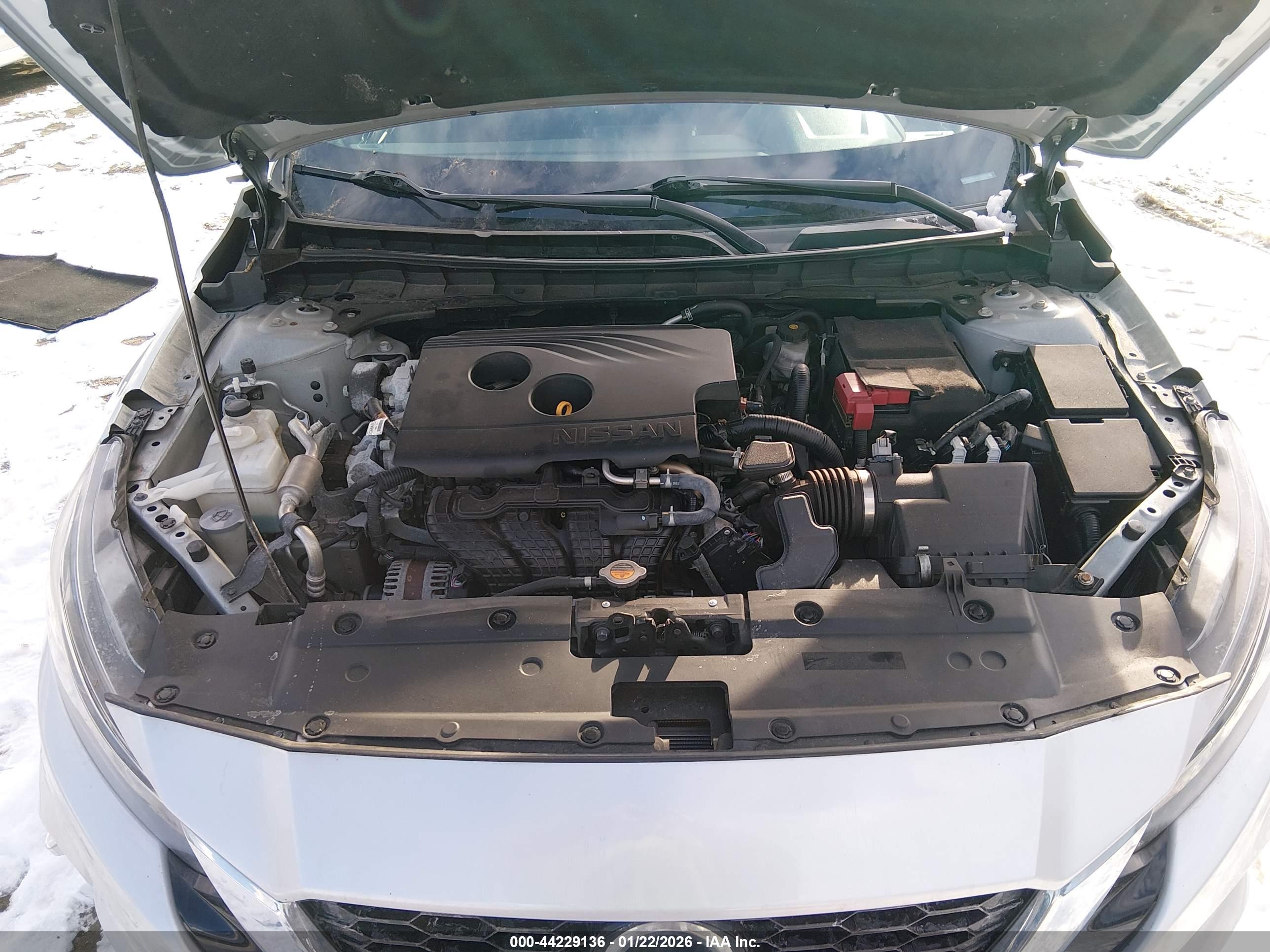 NISSAN ALTIMA image 10