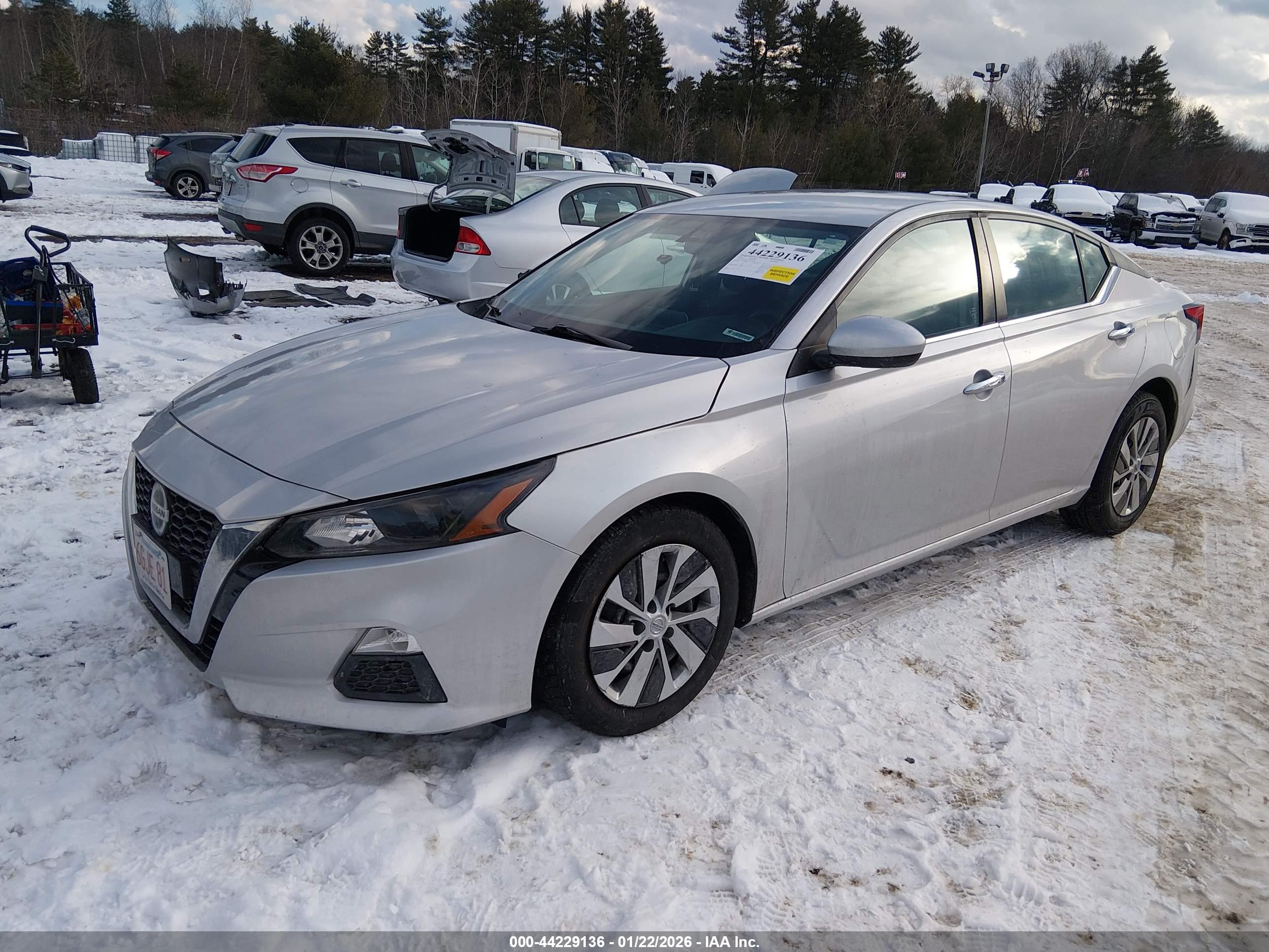NISSAN ALTIMA image 2