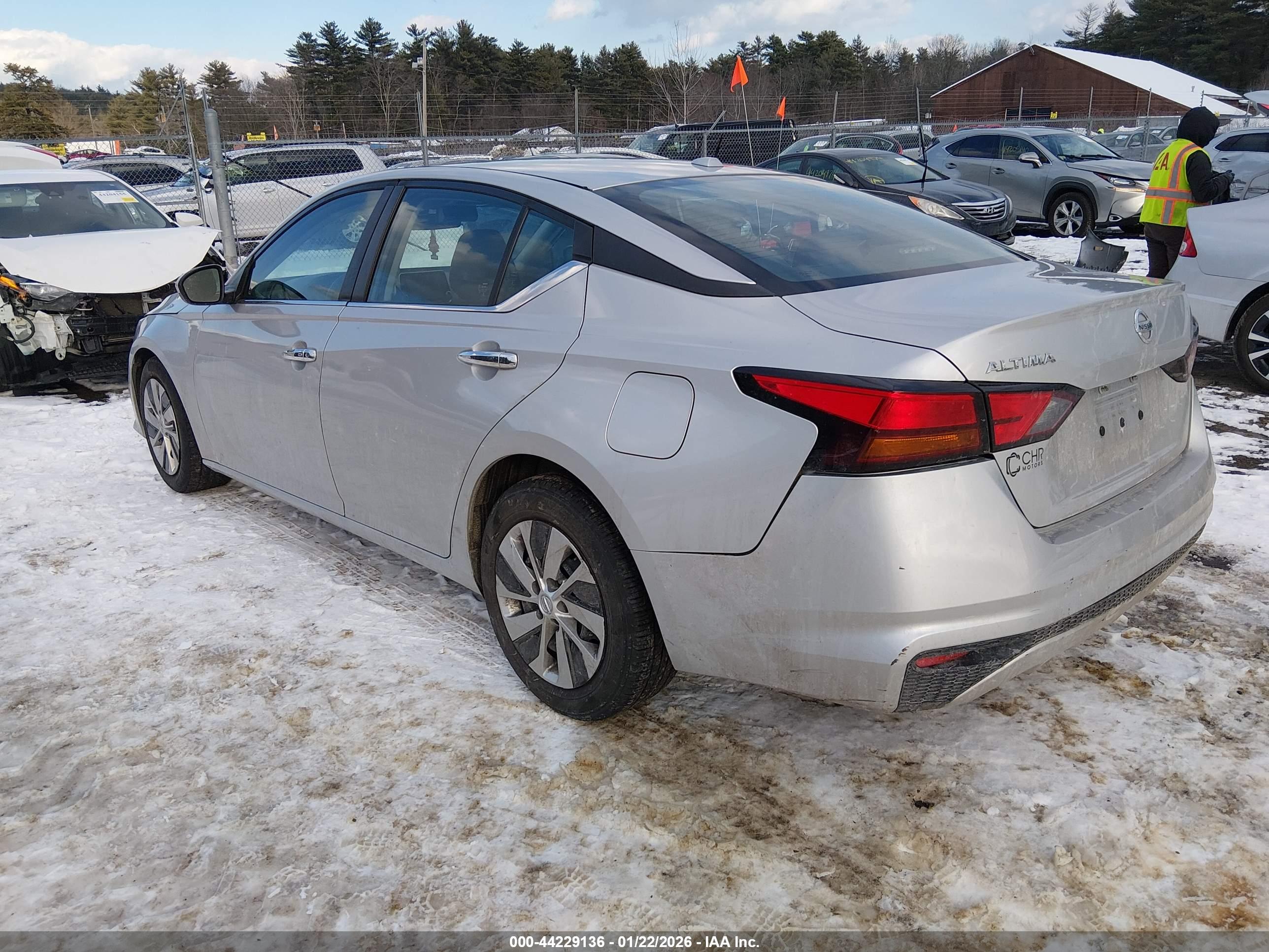 NISSAN ALTIMA image 3