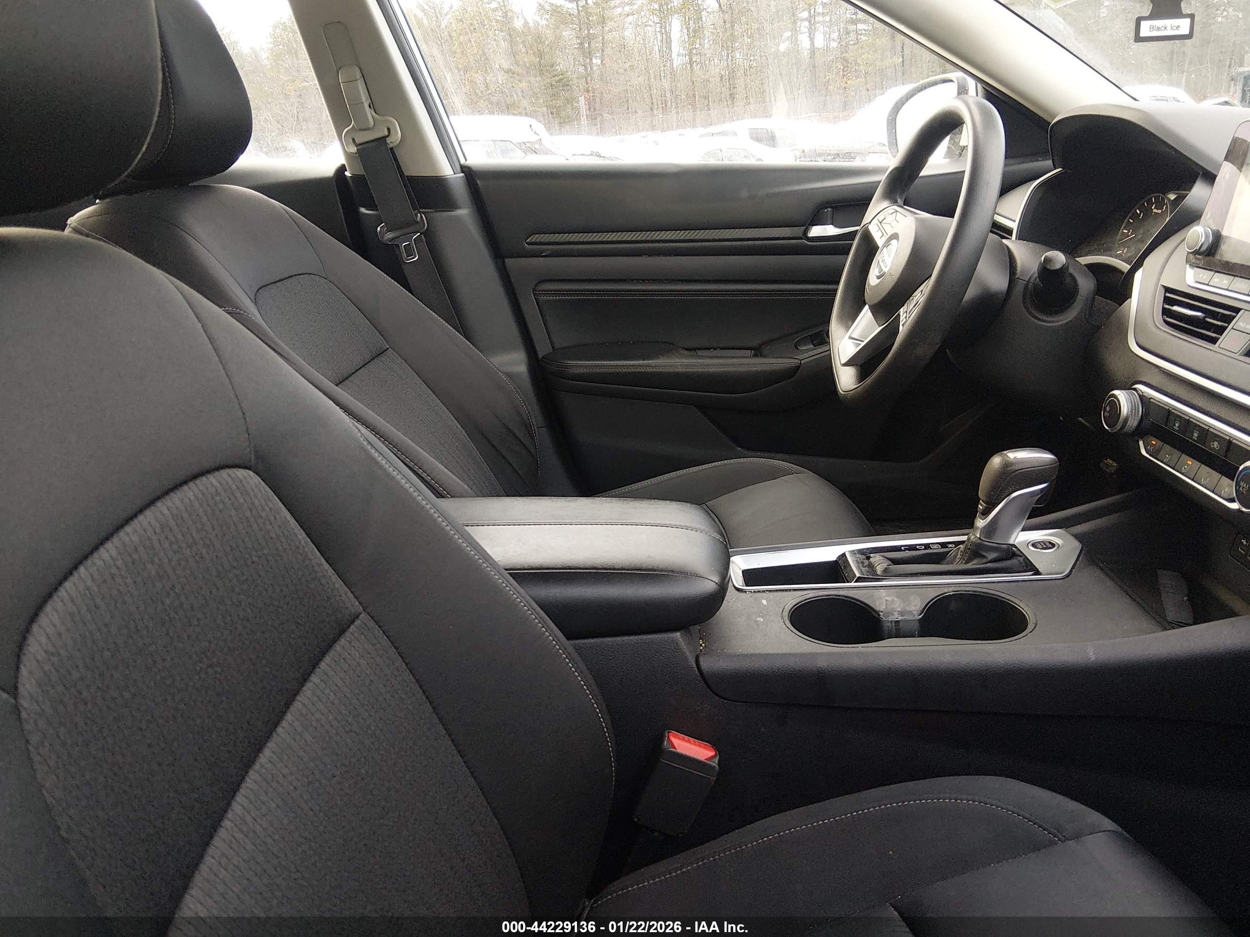 NISSAN ALTIMA image 5