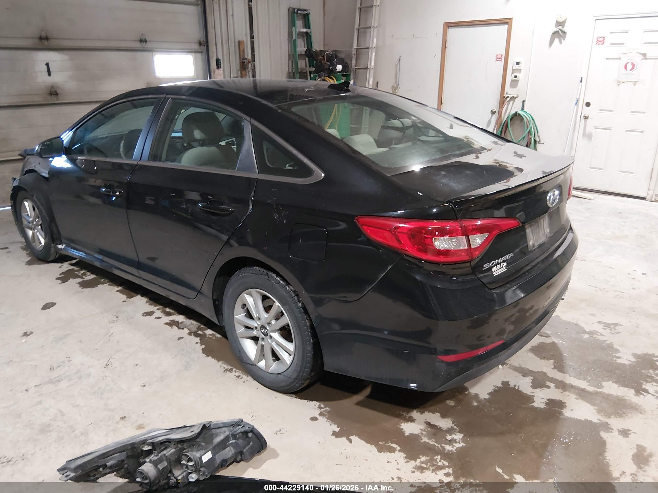 HYUNDAI SONATA image 3