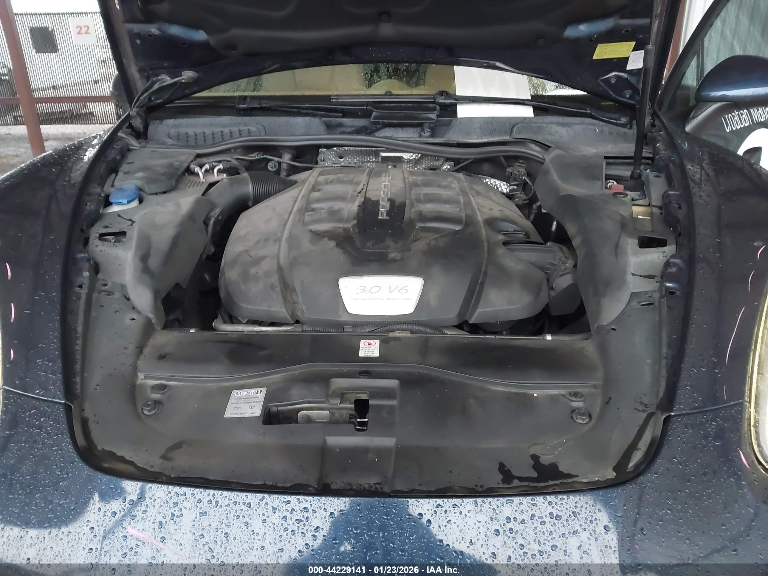 PORSCHE CAYENNE image 10