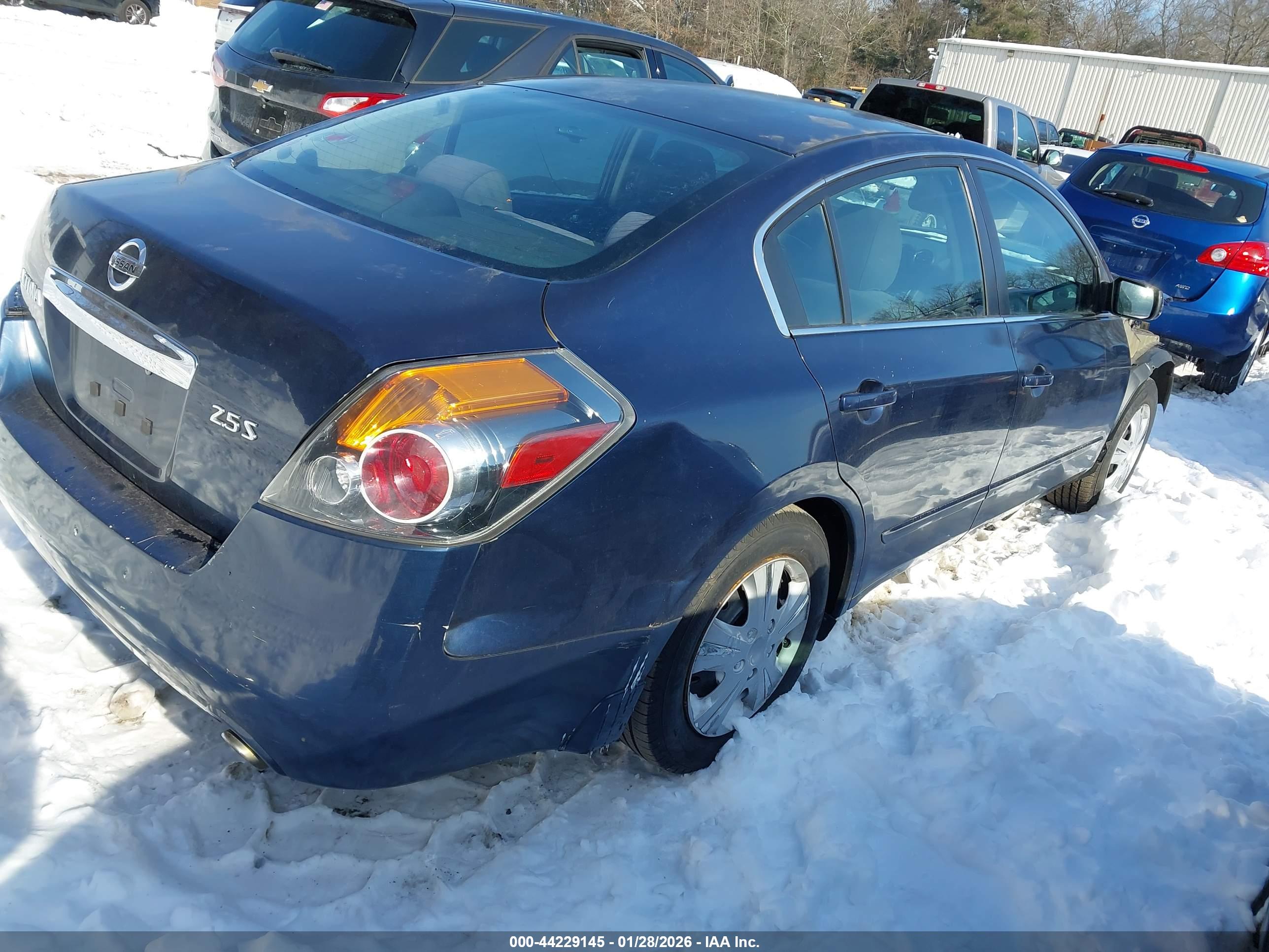 NISSAN ALTIMA image 4