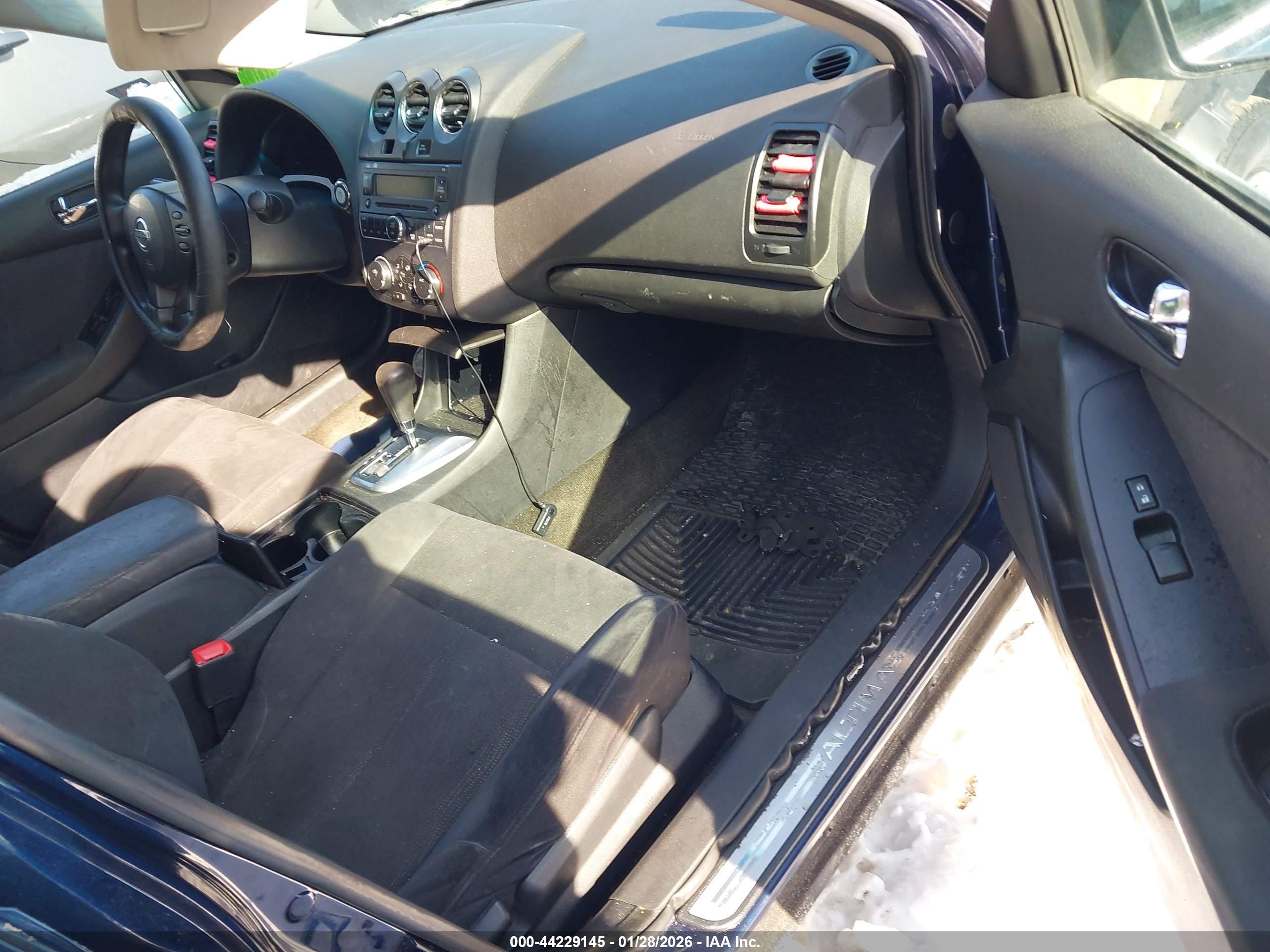 NISSAN ALTIMA image 5