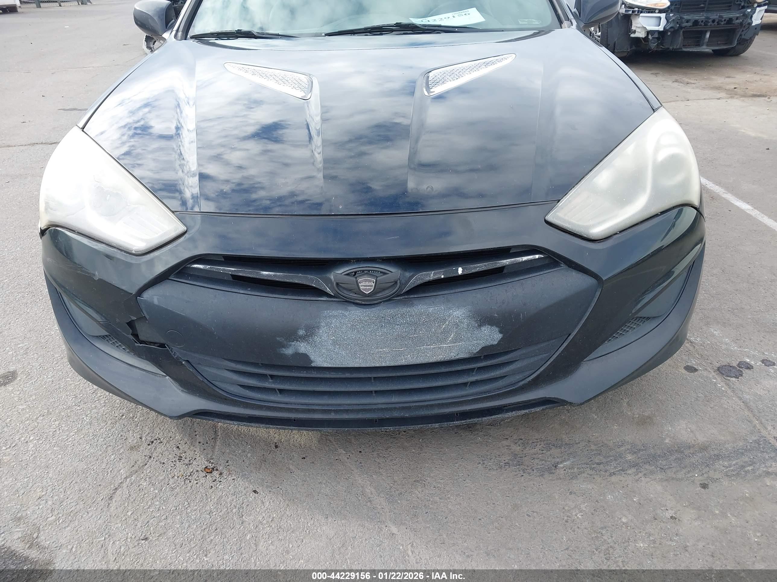 HYUNDAI GENESIS image 6