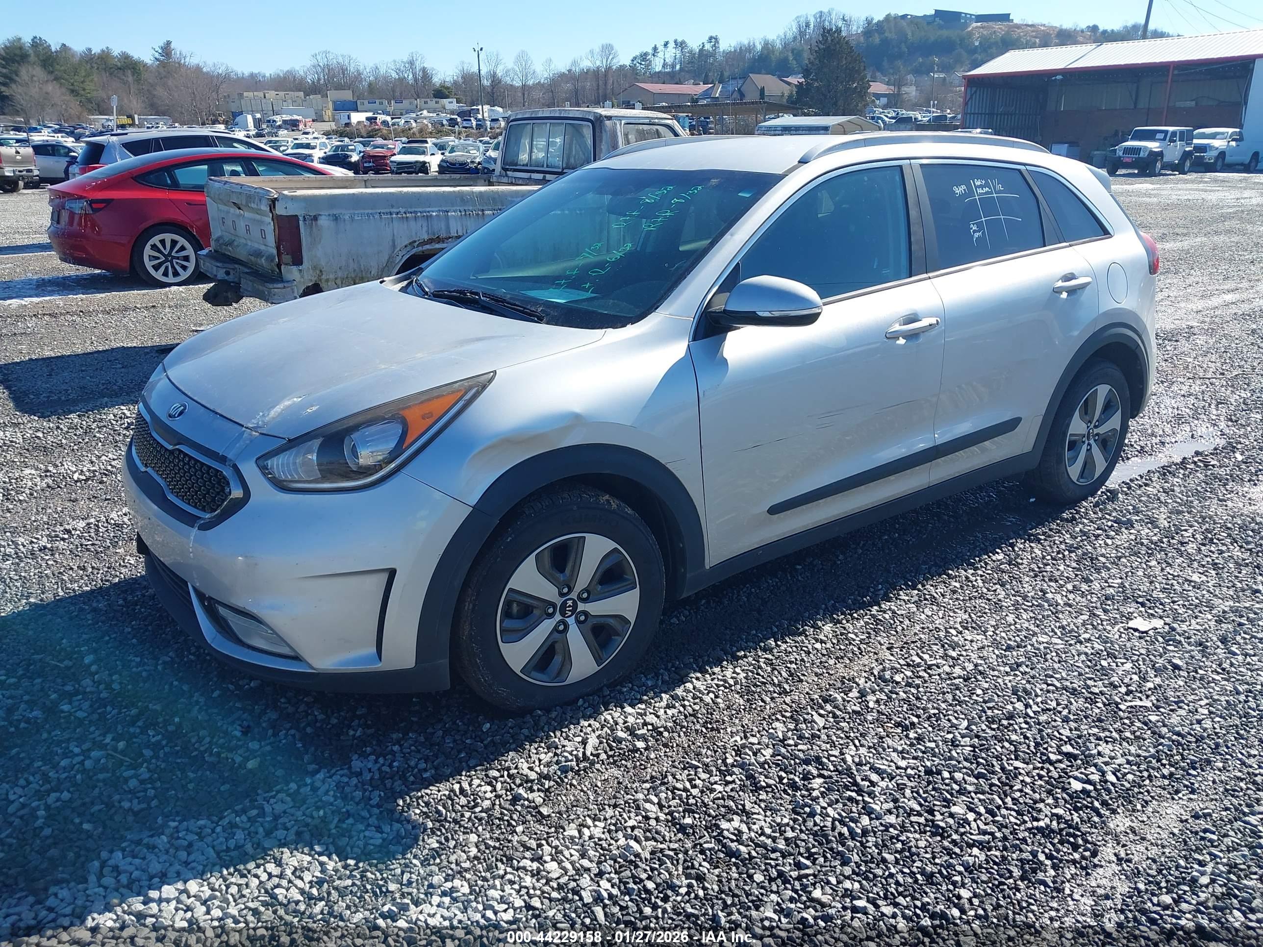 KIA NIRO image 2