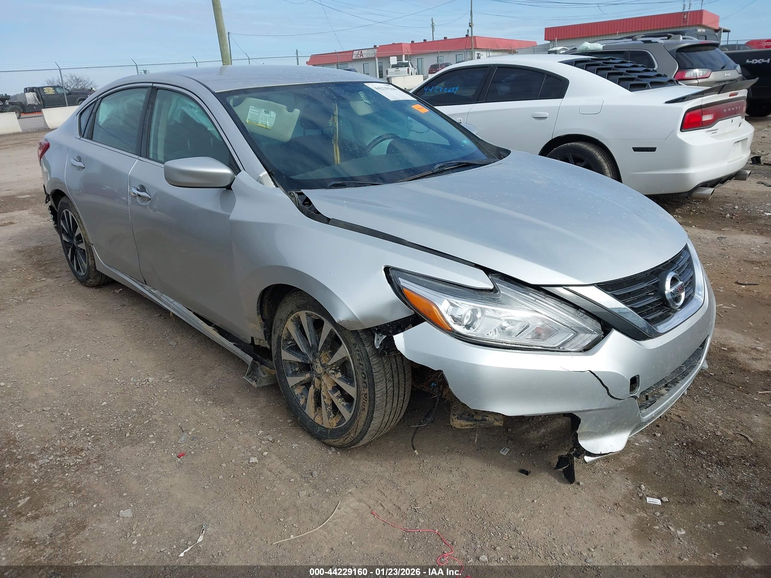 NISSAN ALTIMA image 6