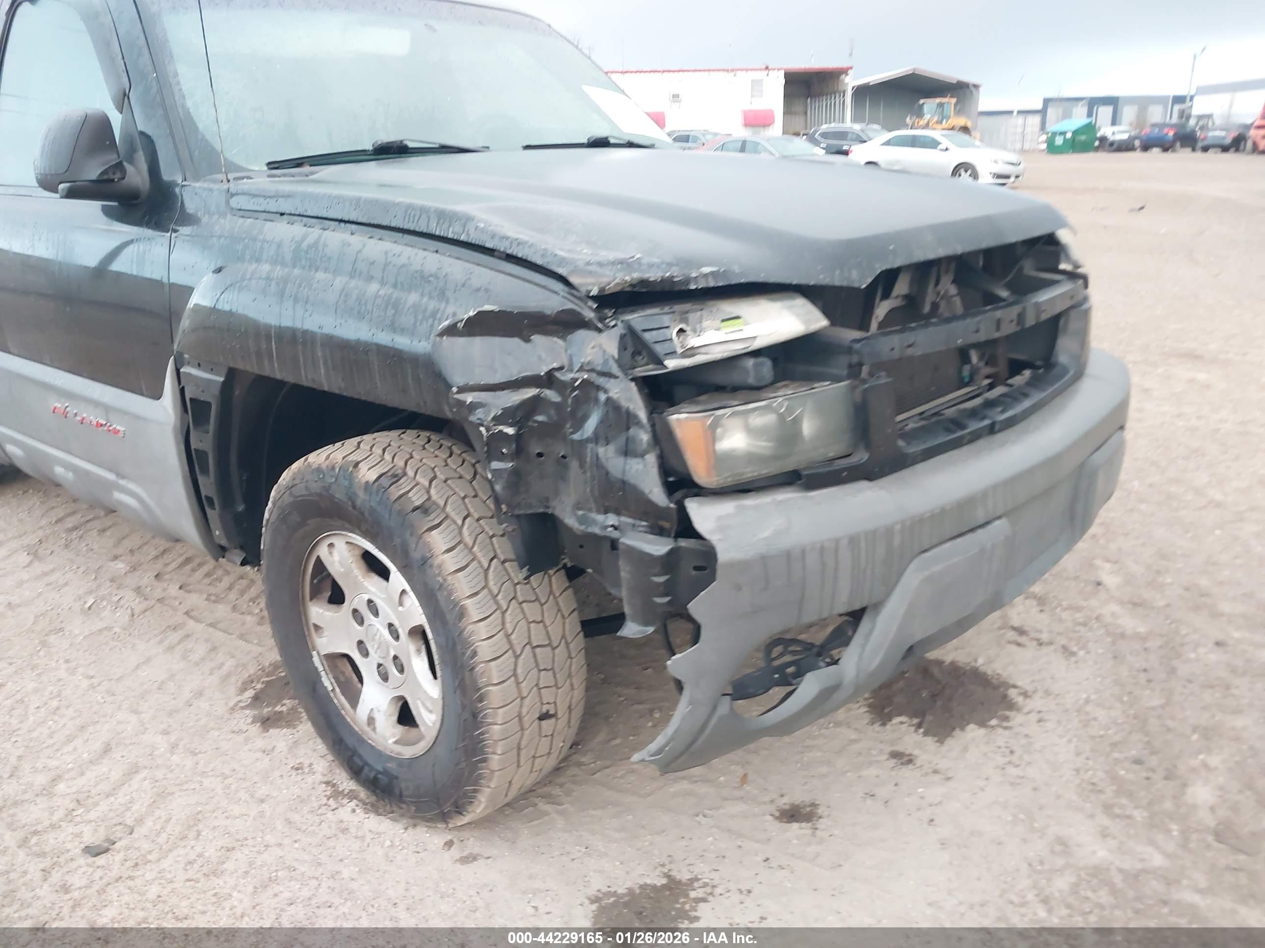 CHEVROLET AVALANCHE image 6