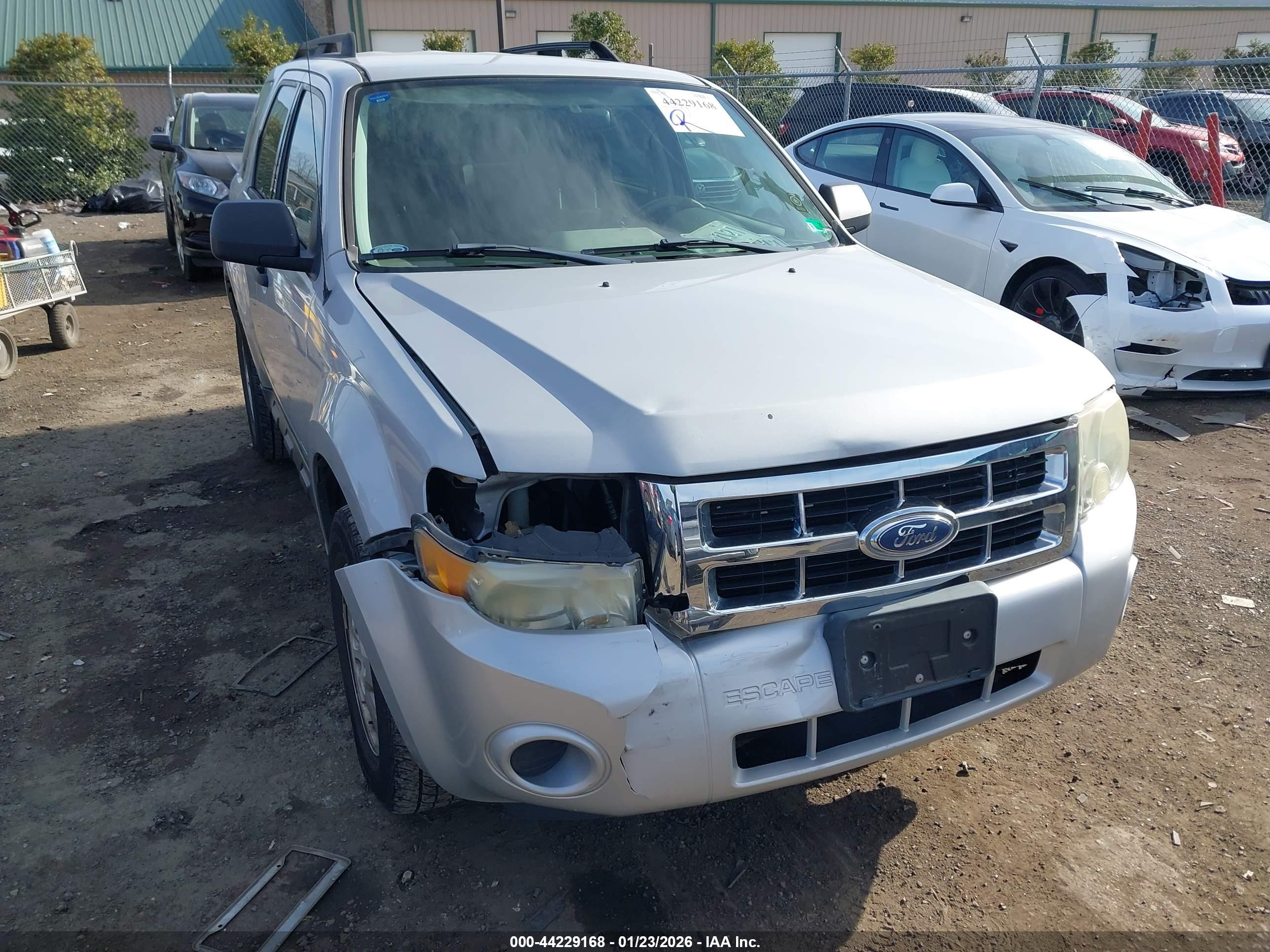 FORD ESCAPE image 6