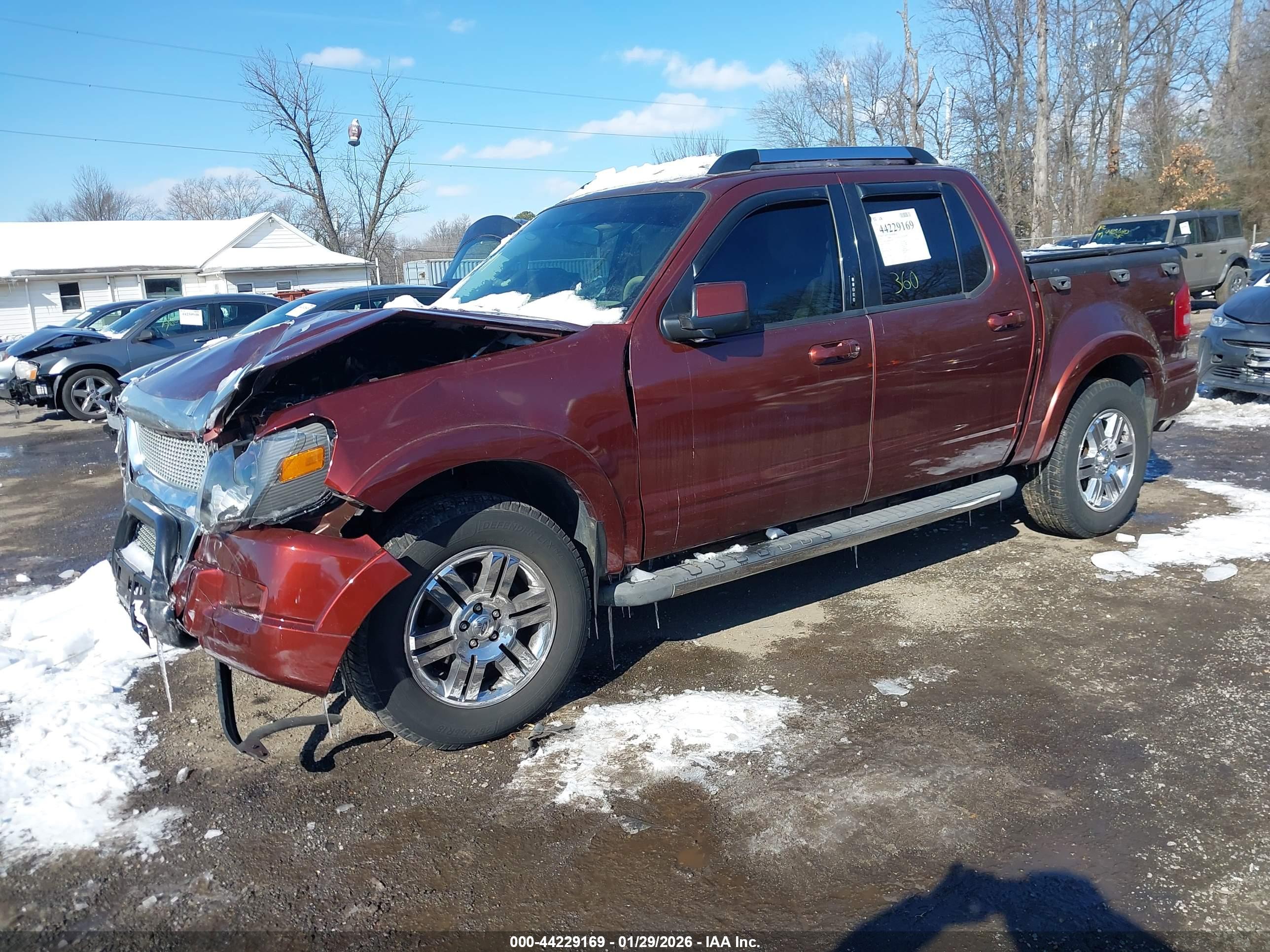 FORD EXPLORER image 2