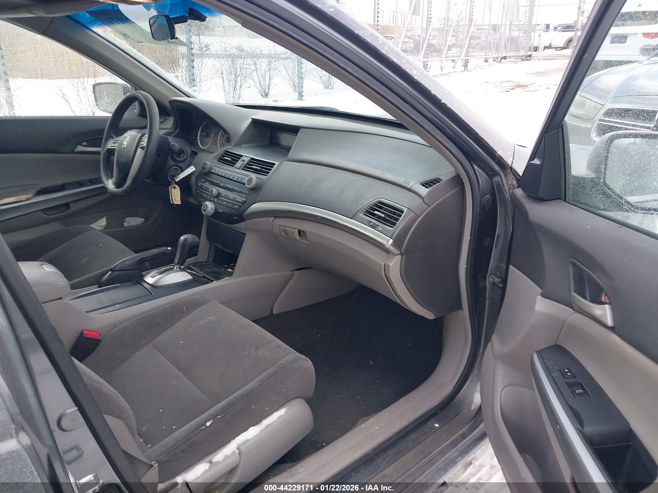 HONDA ACCORD image 5