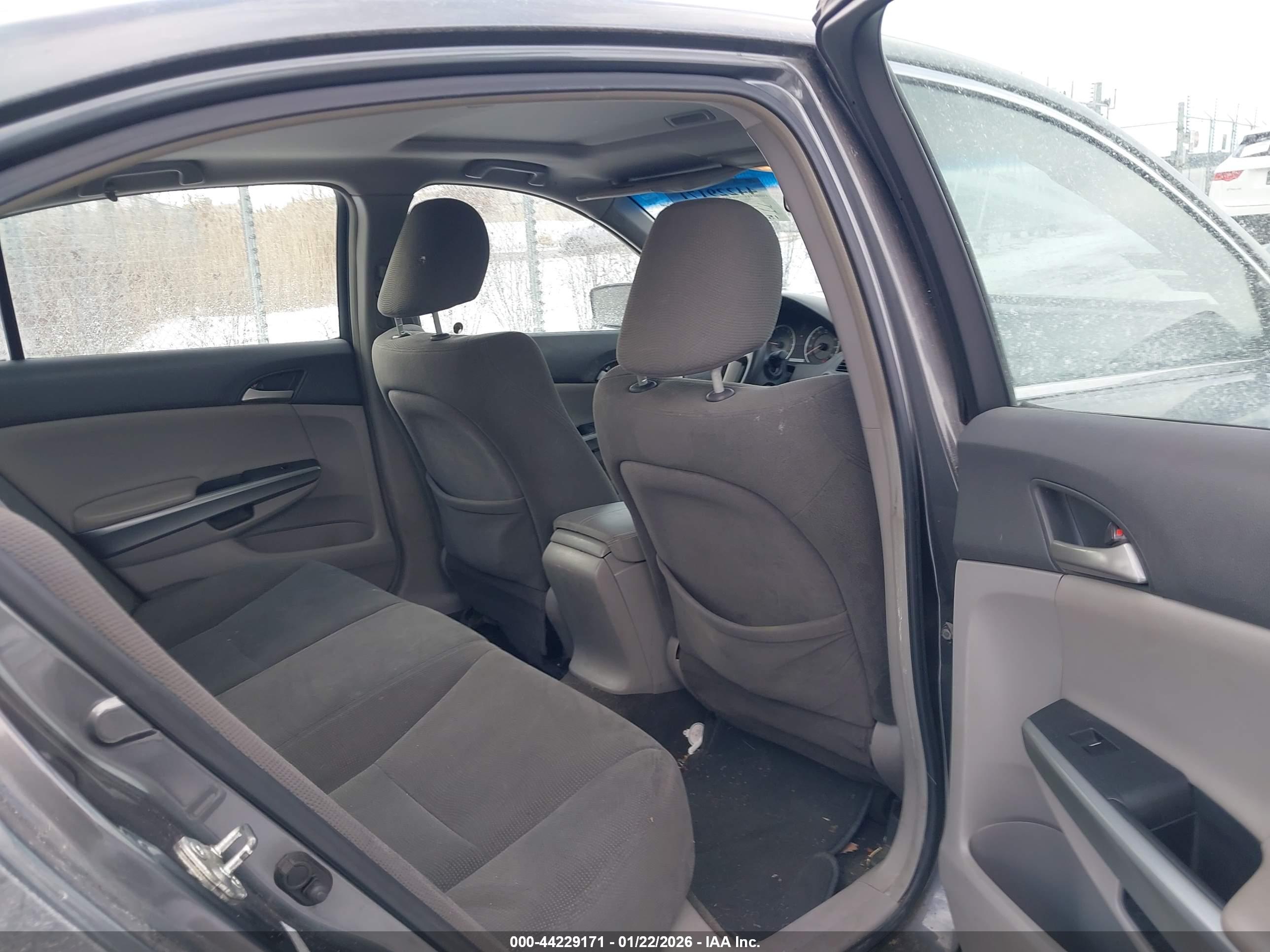 HONDA ACCORD image 8