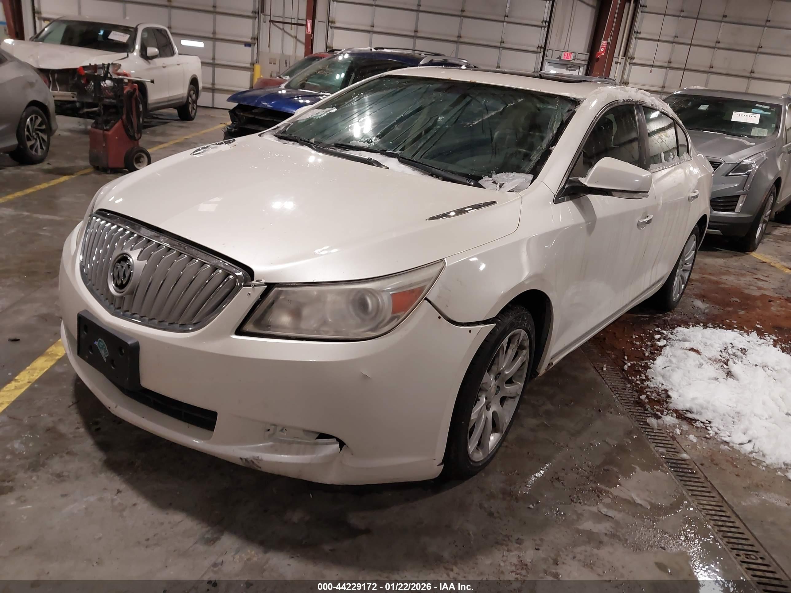 BUICK LACROSSE image 2