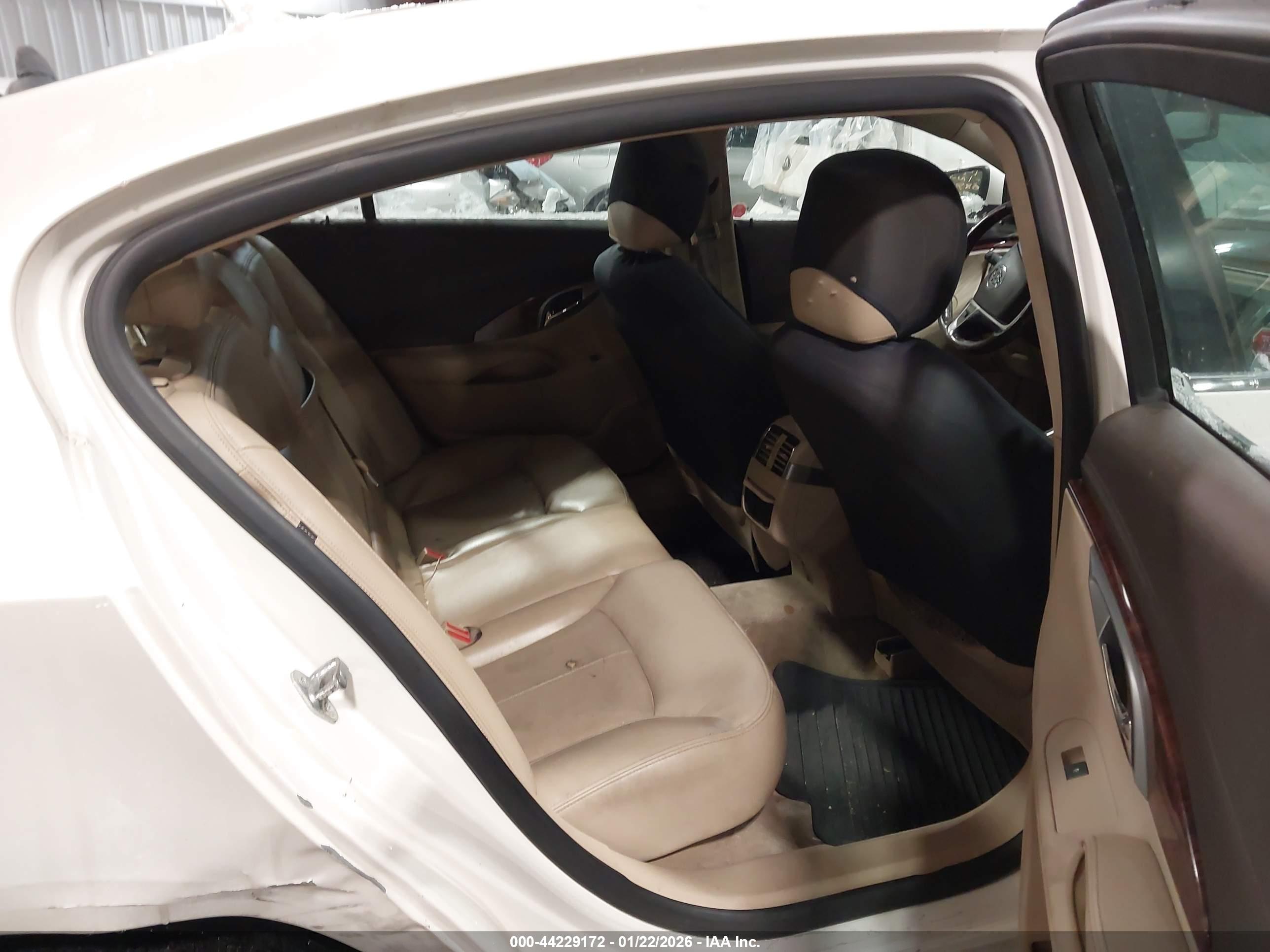 BUICK LACROSSE image 8