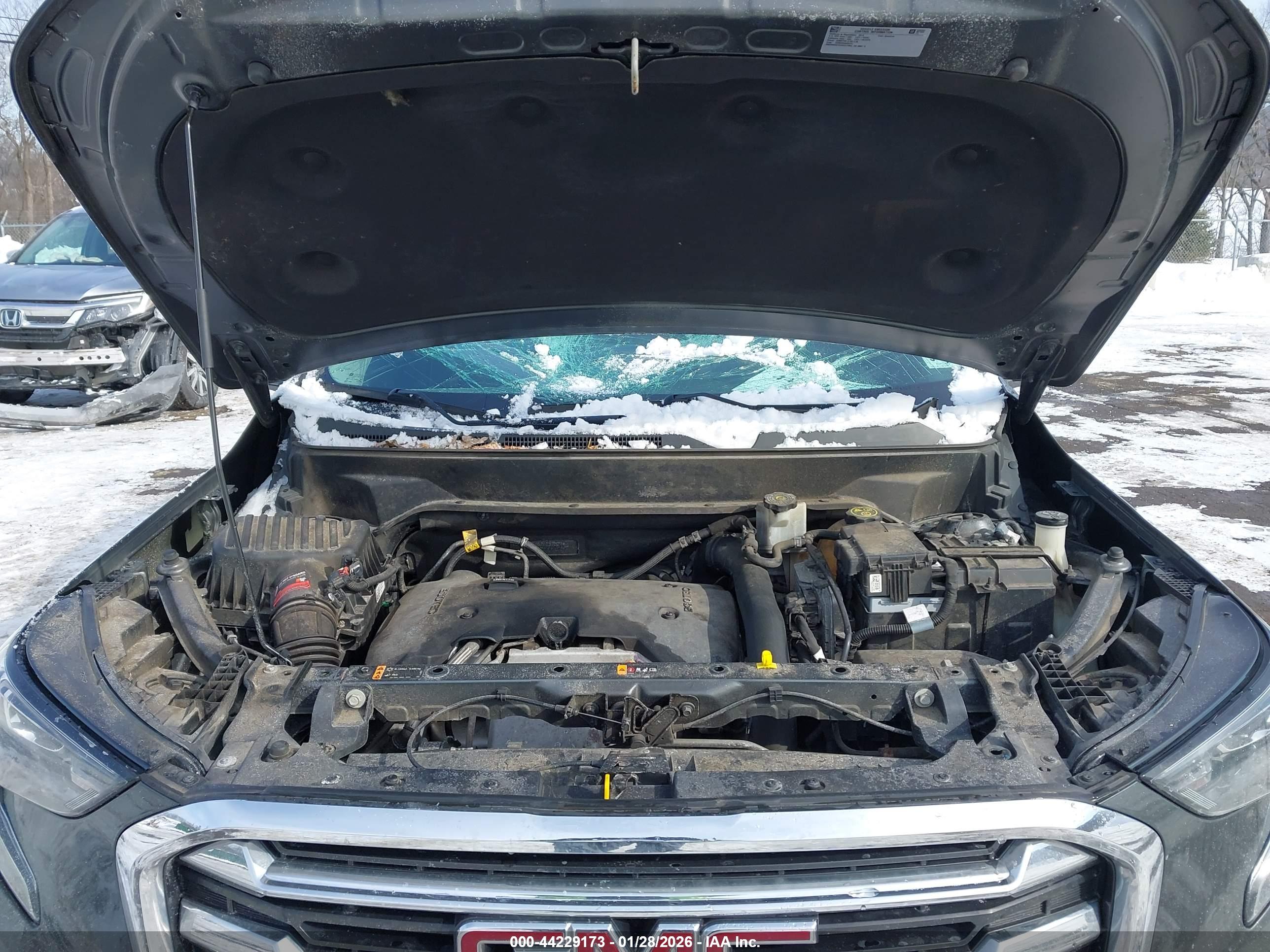GMC TERRAIN image 10