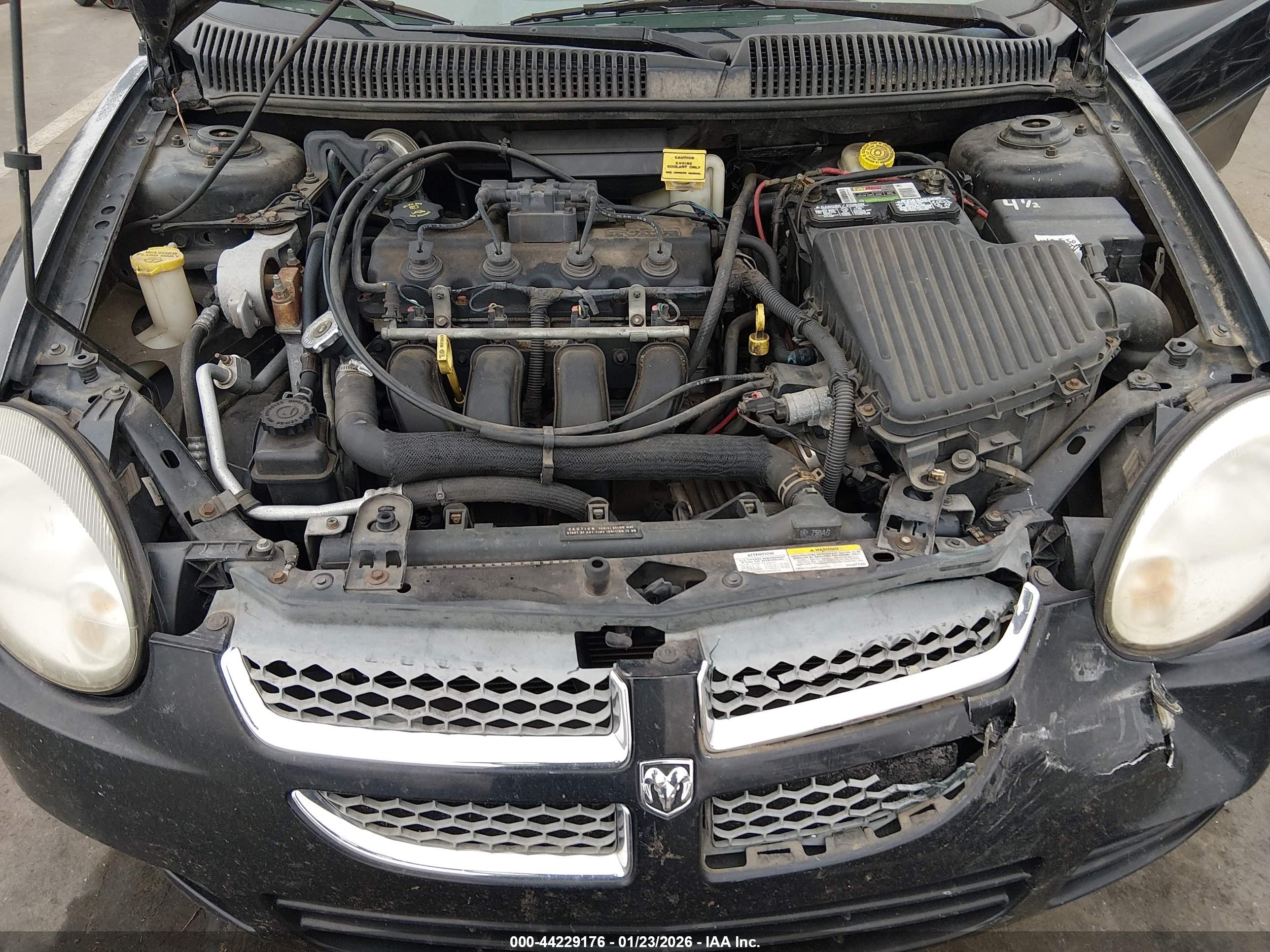 DODGE NEON image 10