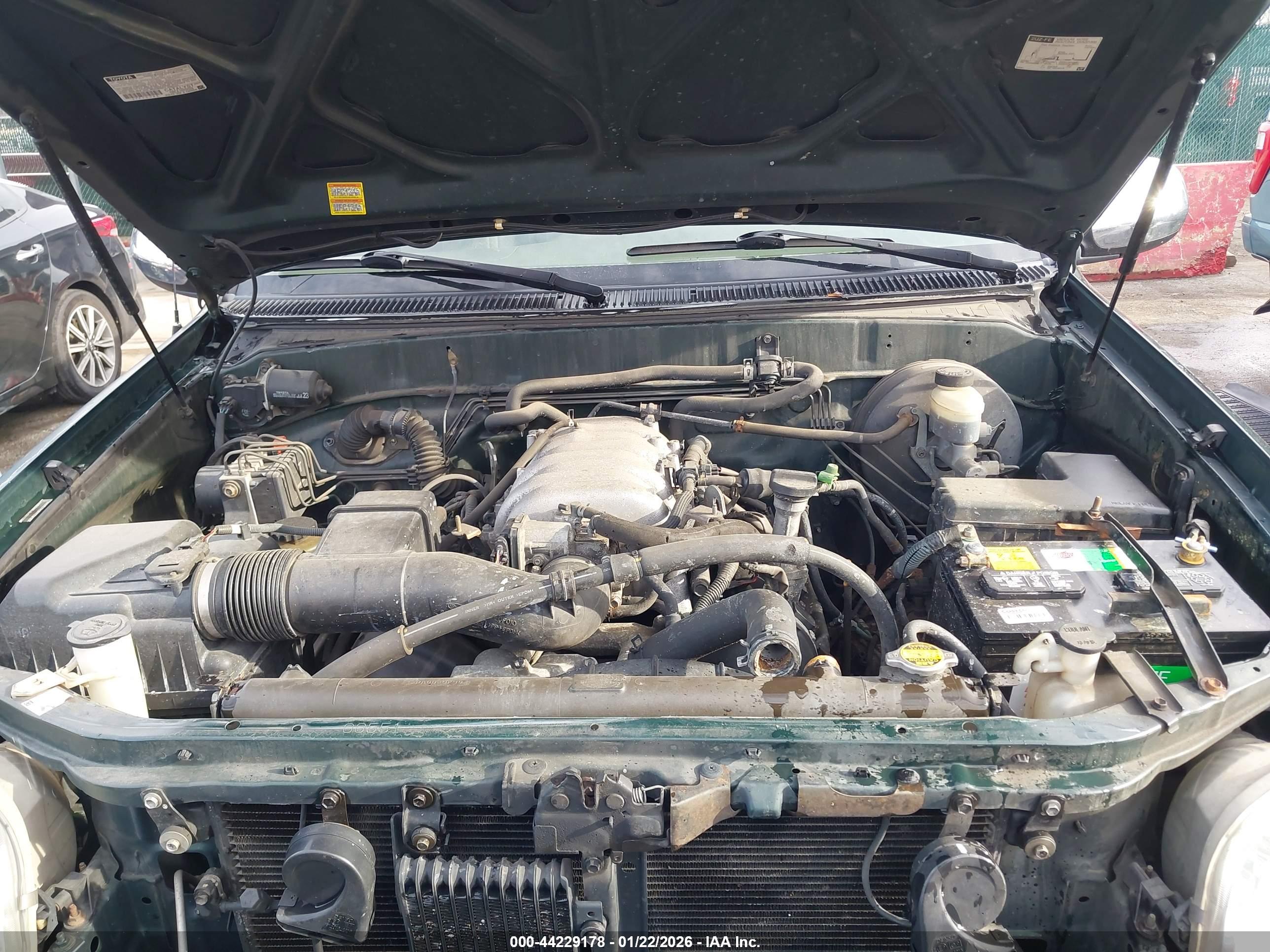TOYOTA TUNDRA image 10