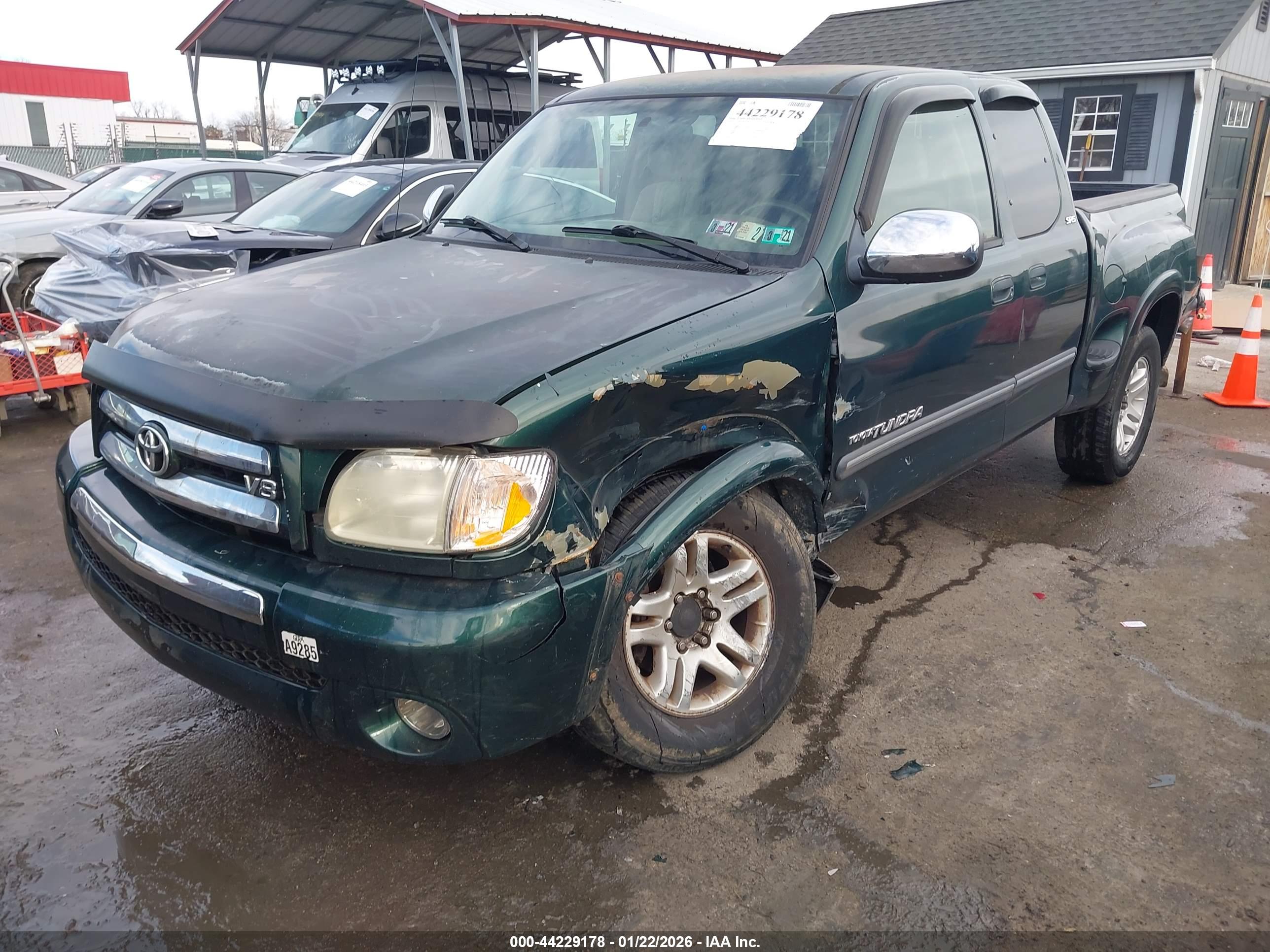 TOYOTA TUNDRA image 2