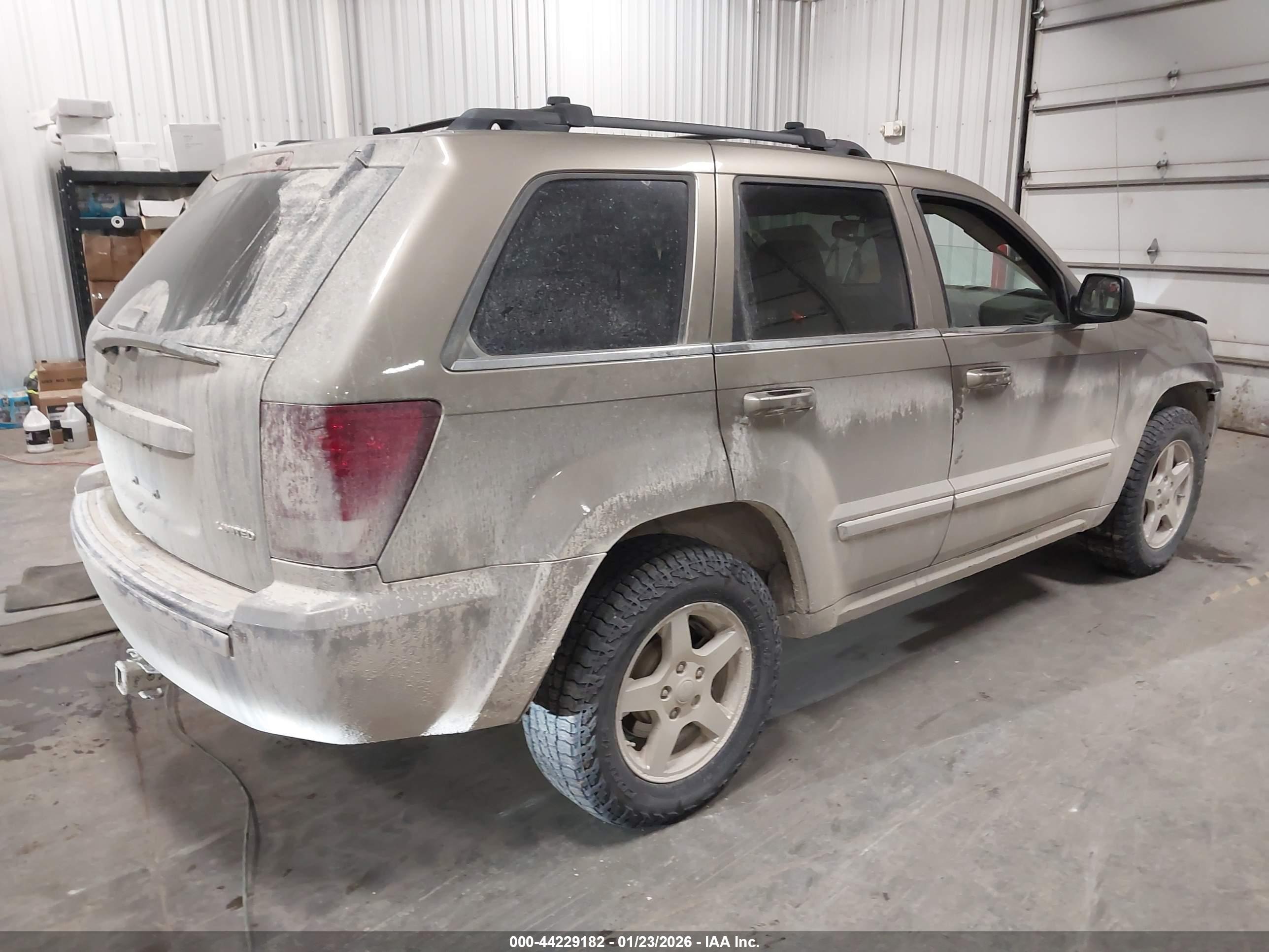 JEEP GRAND image 4