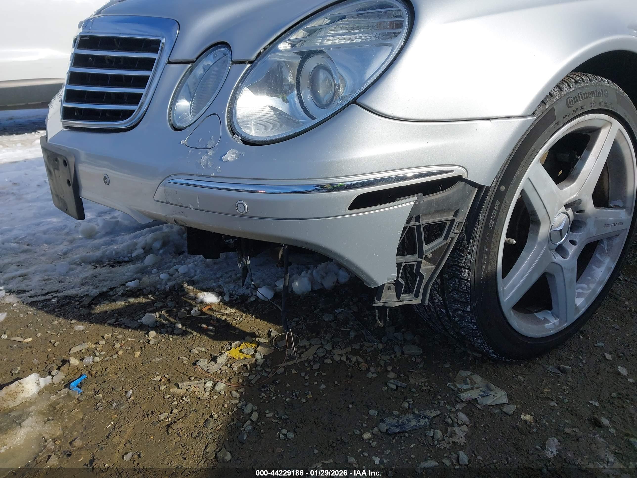 MERCEDES-BENZ E image 6
