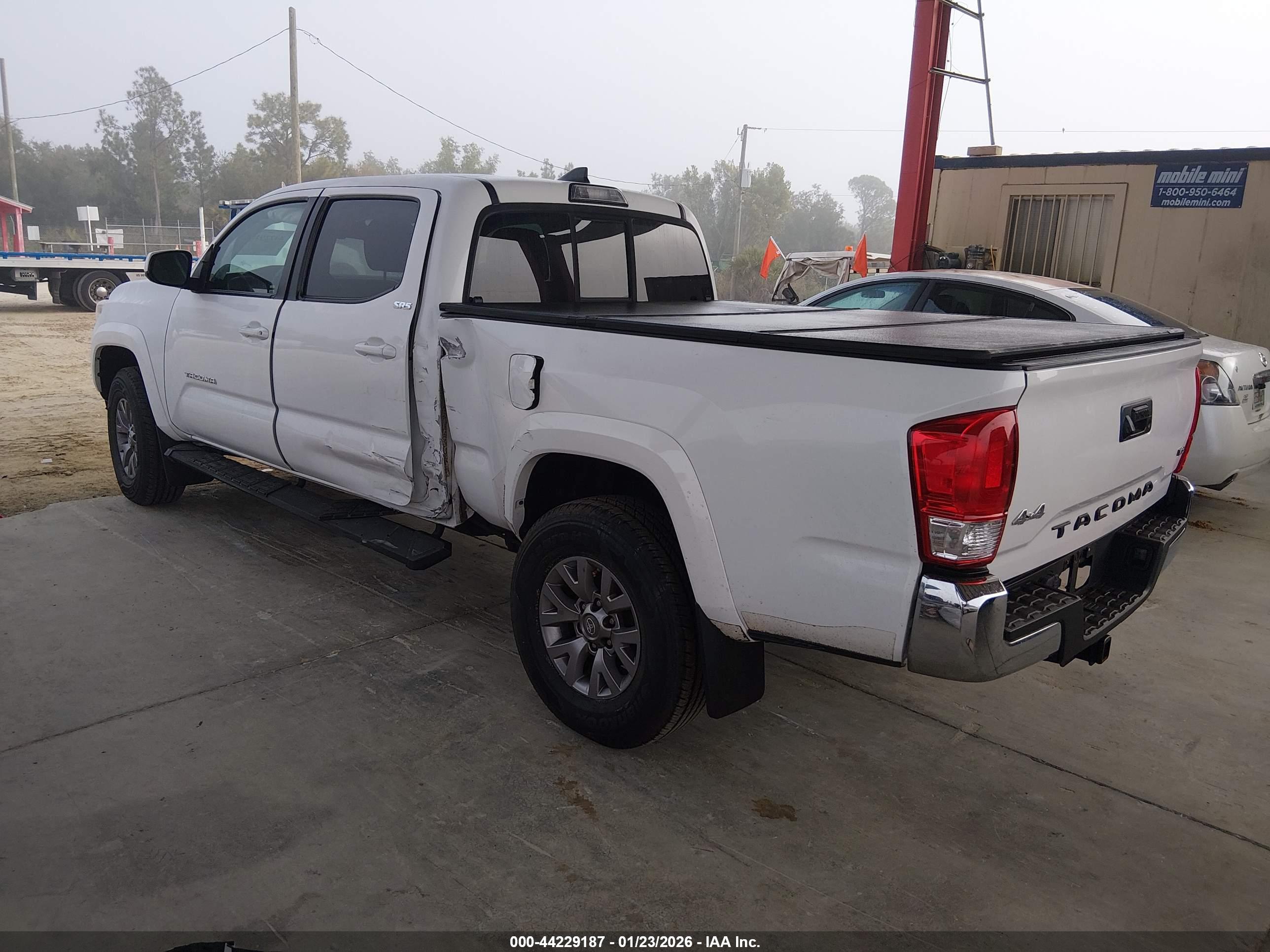 TOYOTA TACOMA image 3