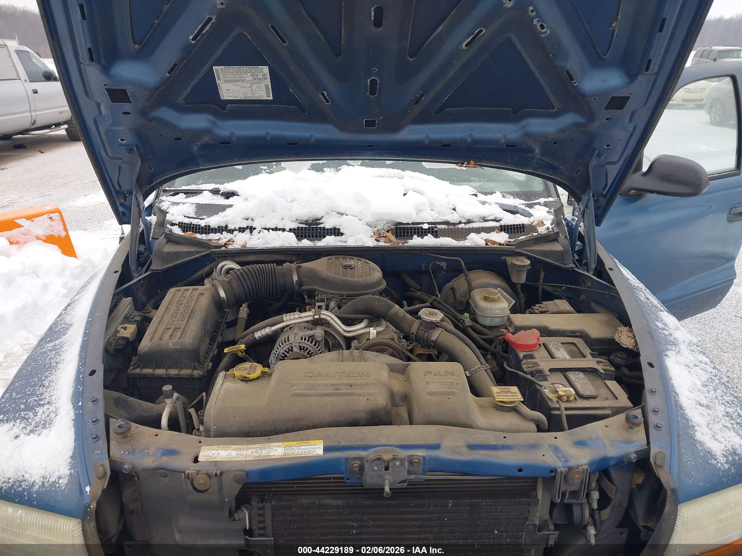DODGE DAKOTA image 10