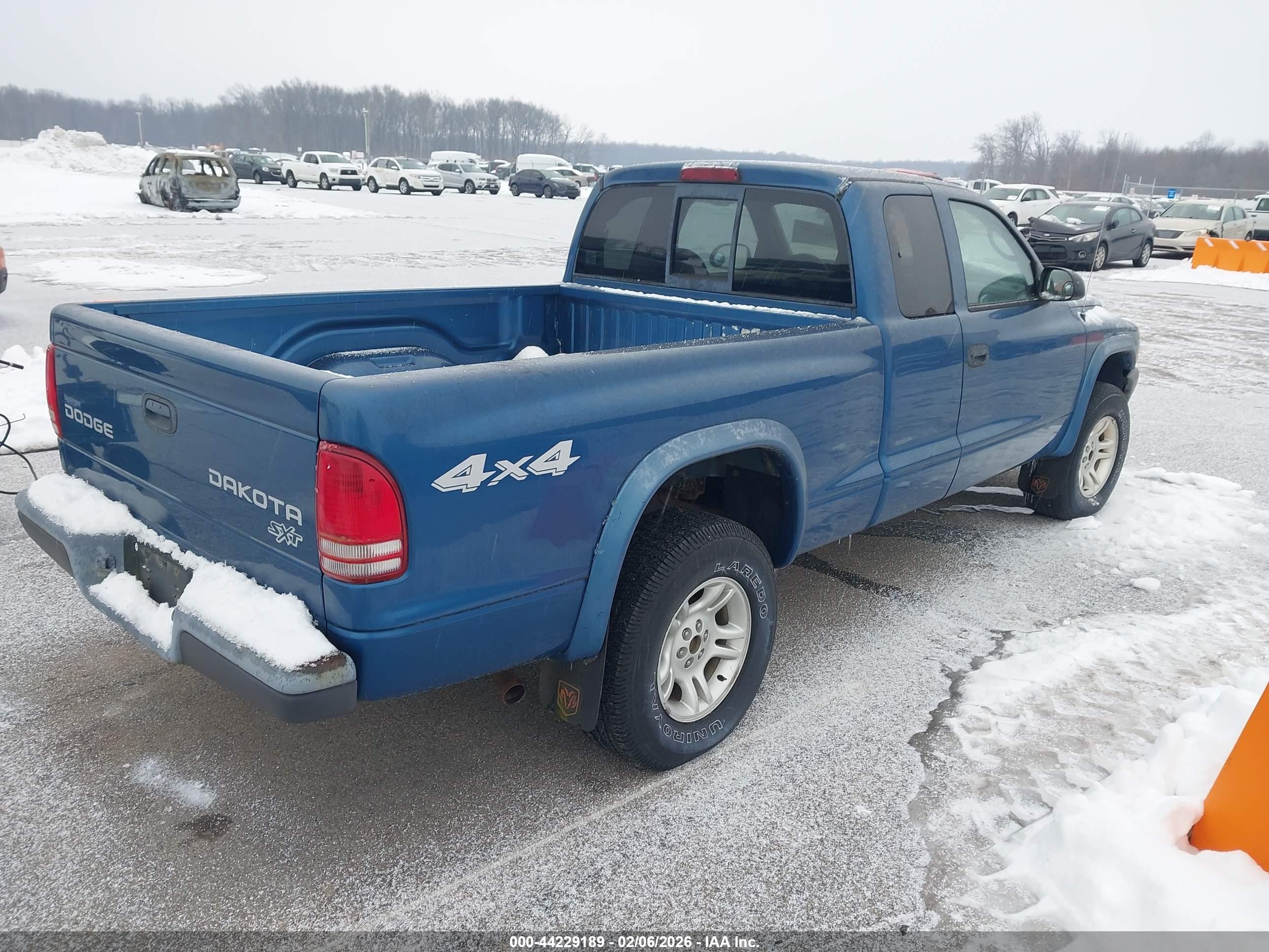 DODGE DAKOTA image 4