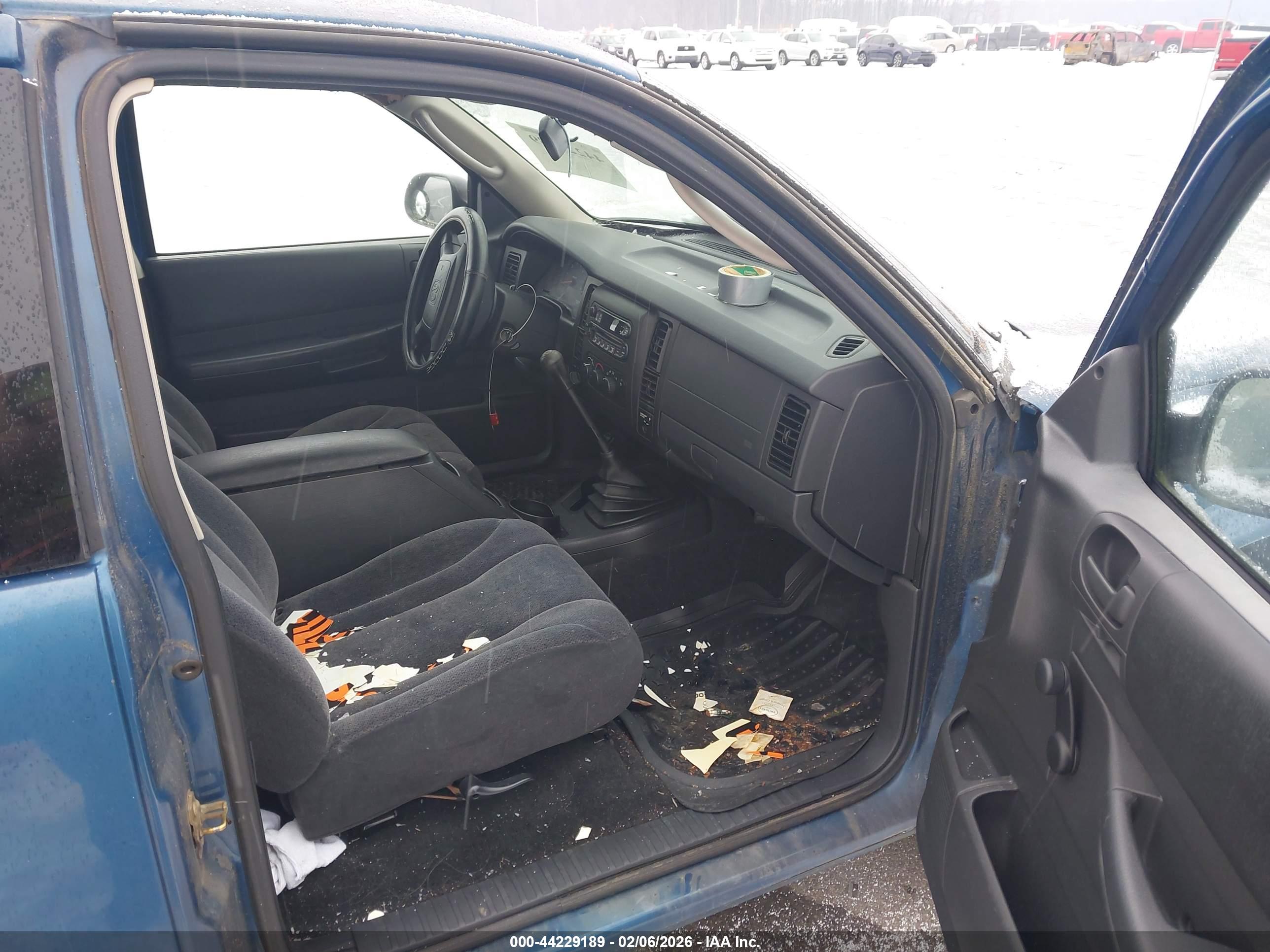 DODGE DAKOTA image 5