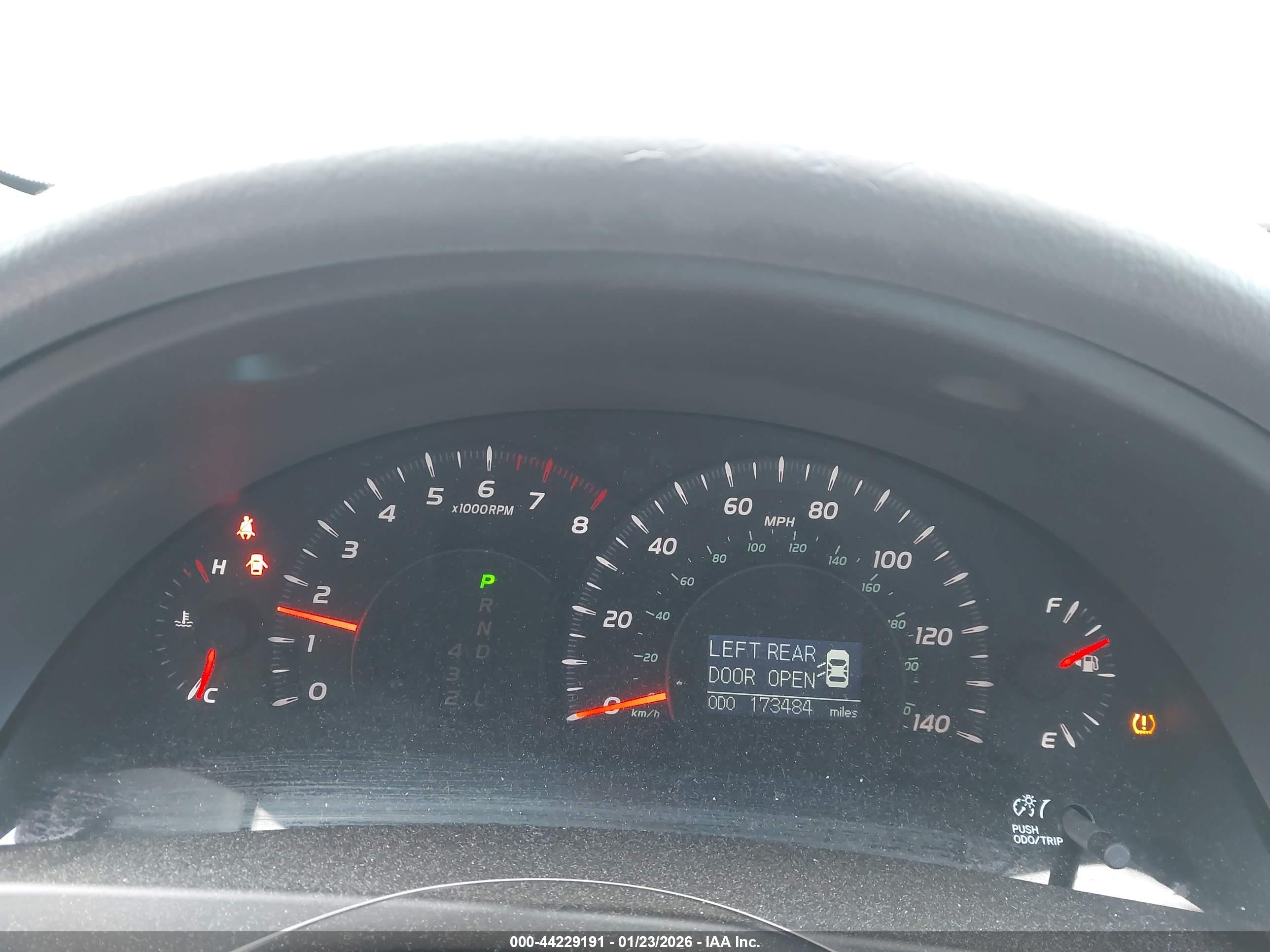 TOYOTA CAMRY image 7