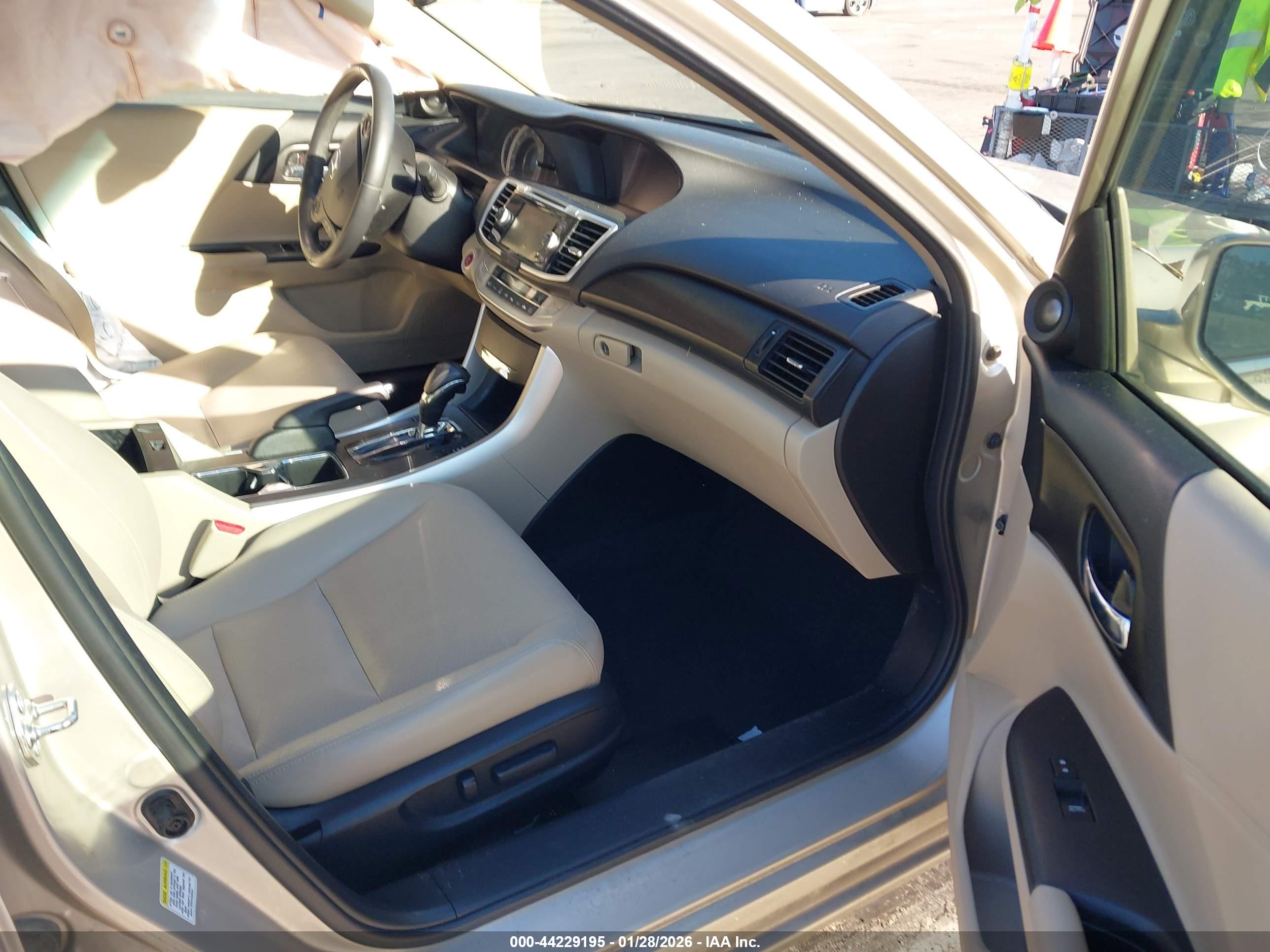 HONDA ACCORD image 5