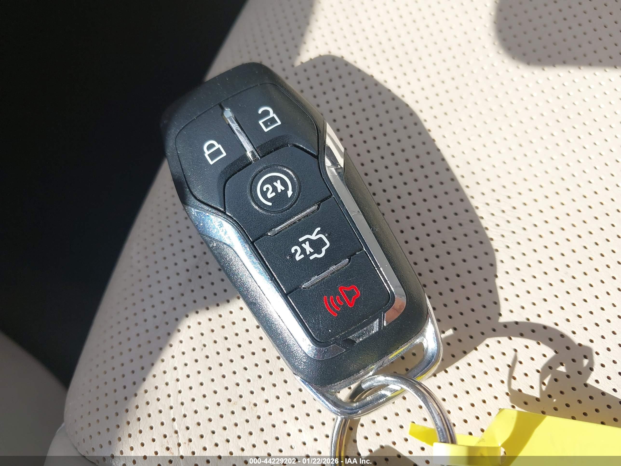 LINCOLN MKC image 11
