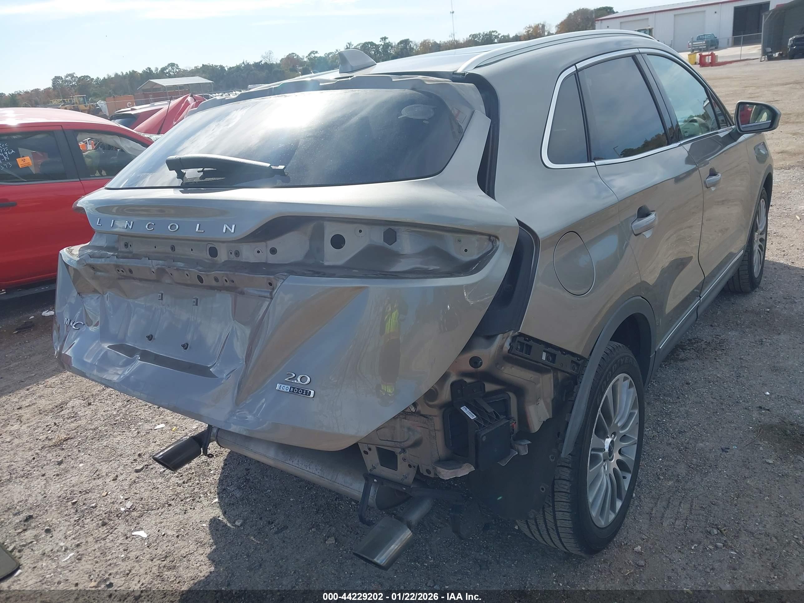 LINCOLN MKC image 6