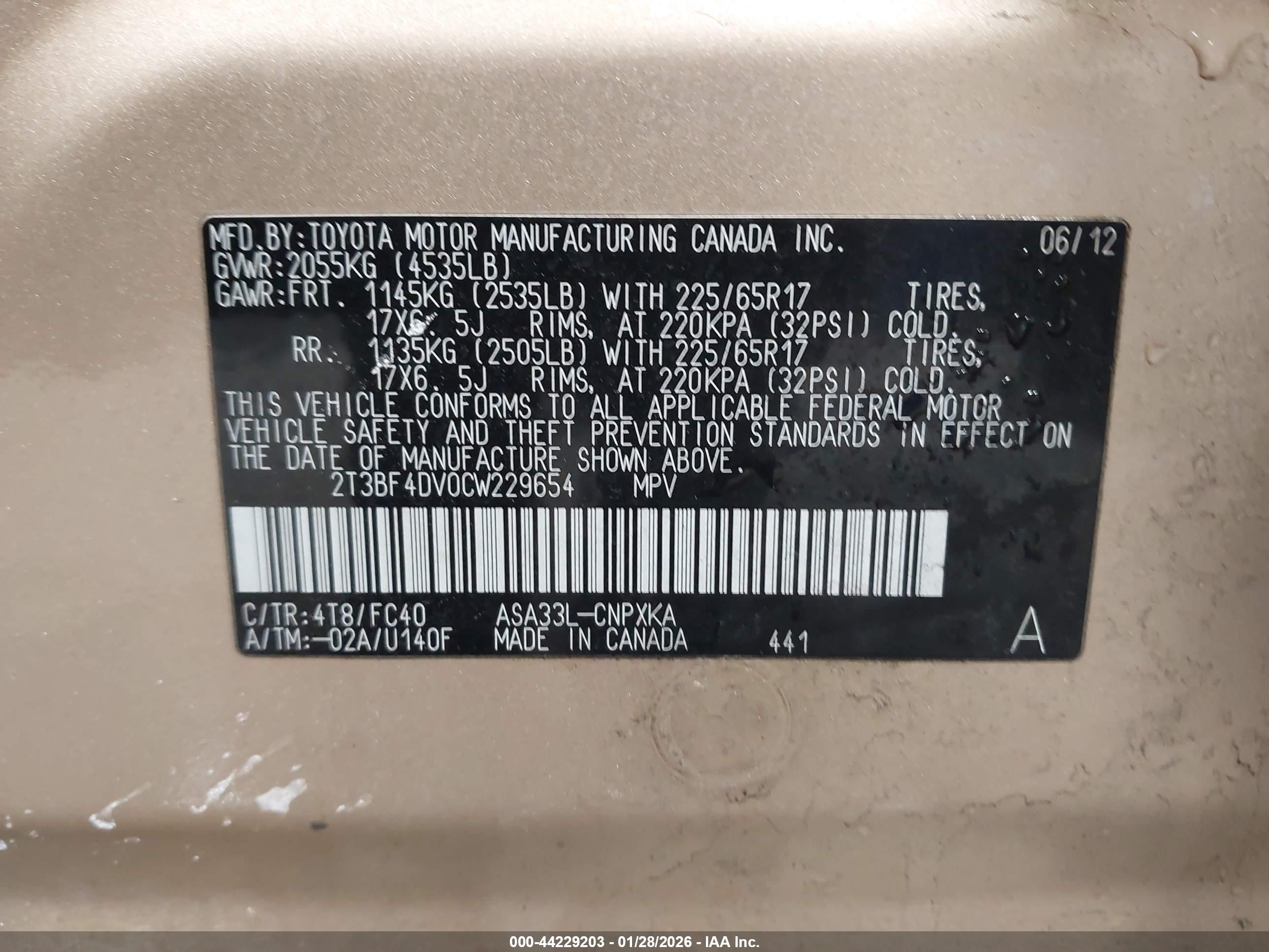 TOYOTA RAV4 image 9