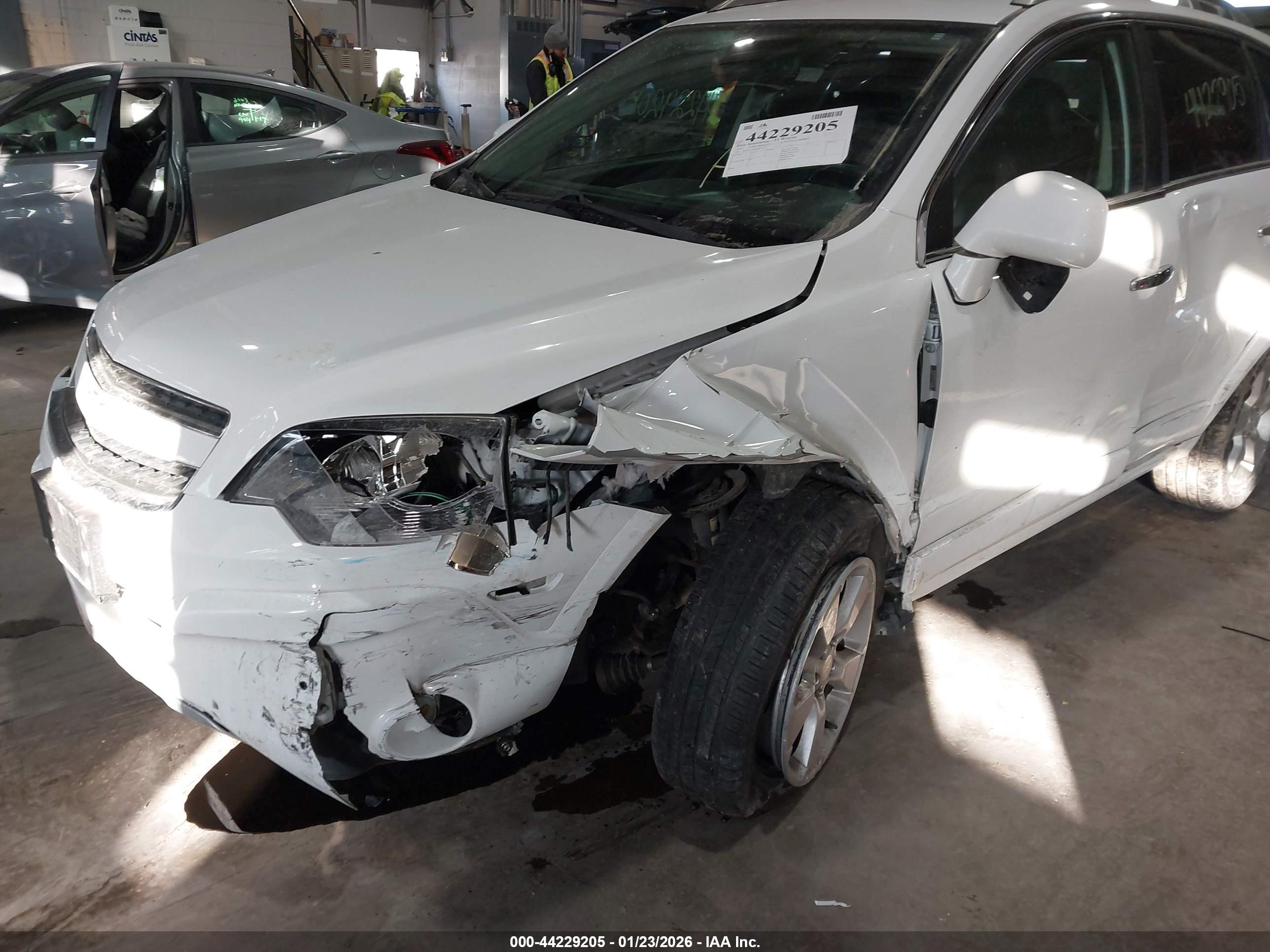CHEVROLET CAPTIVA image 6